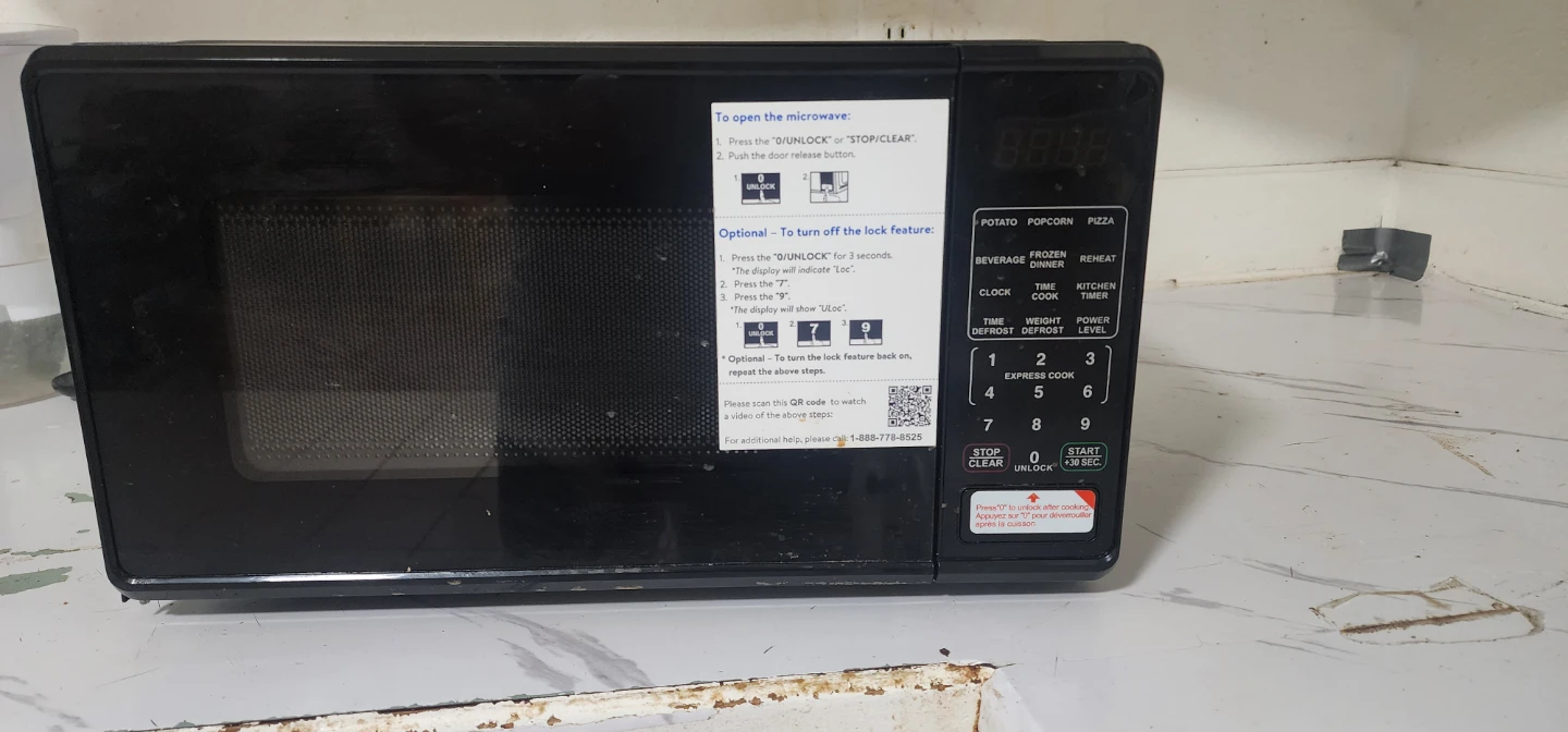 🔥 Microwave for Sale – Like New! 🔥
