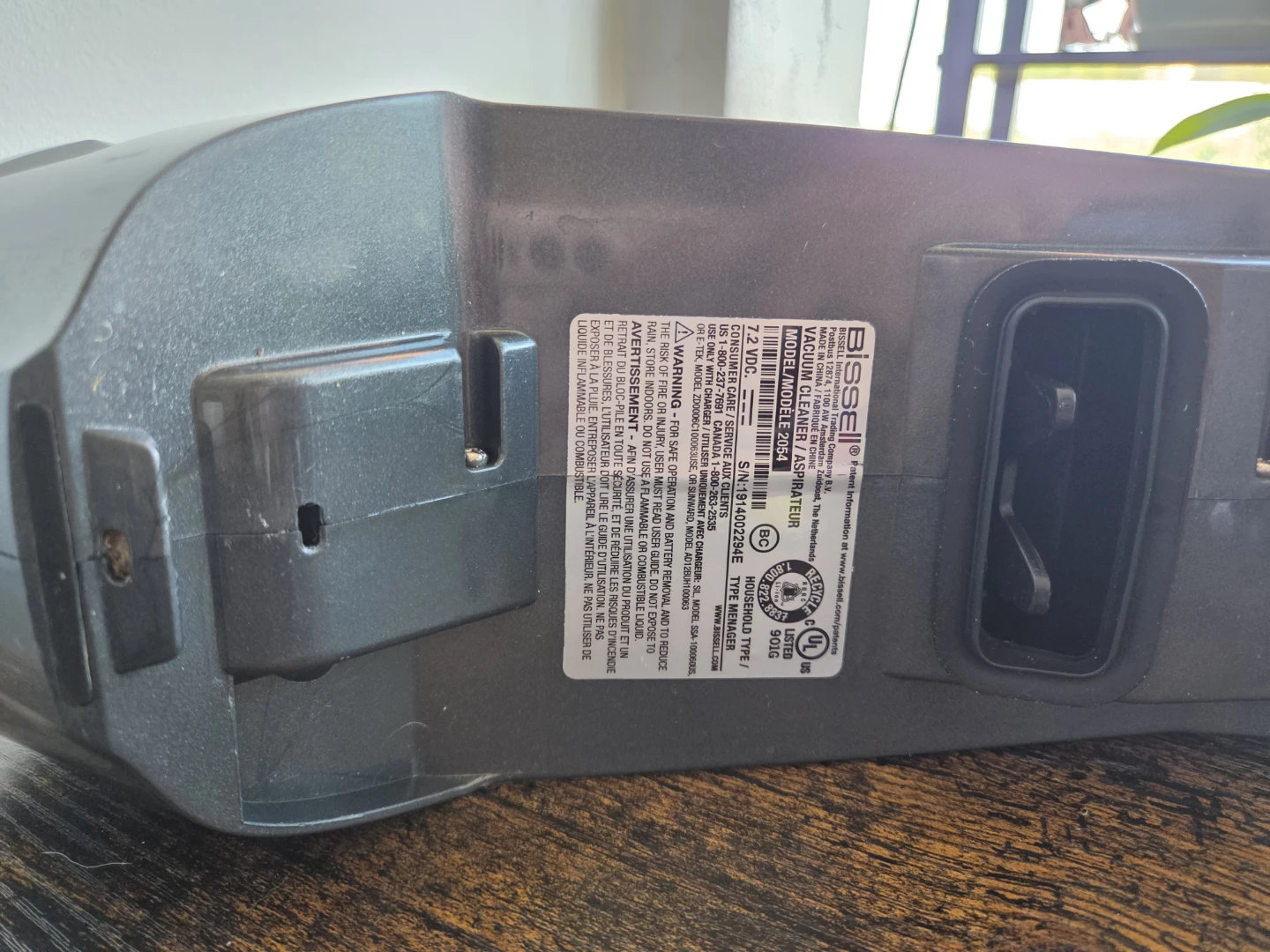 BISSELL Pet Stain Eraser Cordless Cleaner ( No charger ) - photo 5