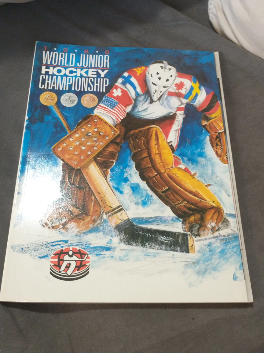 Beautiful 1986 World Junior Hockey Championship Programme