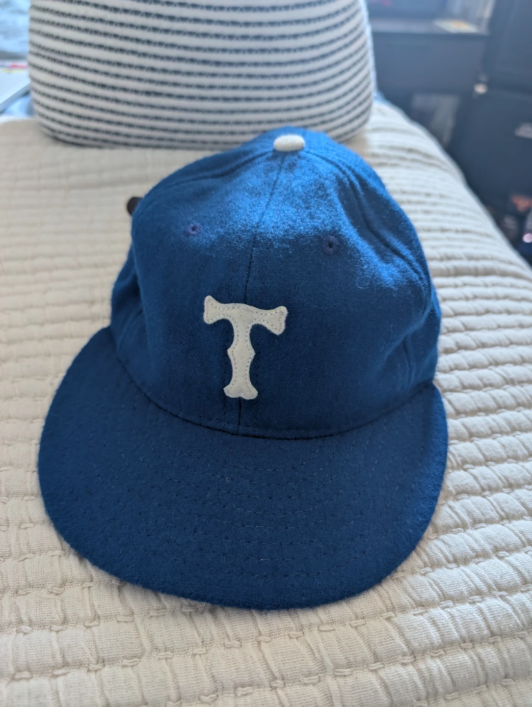 Toronto Maple Leafs Baseball team hat