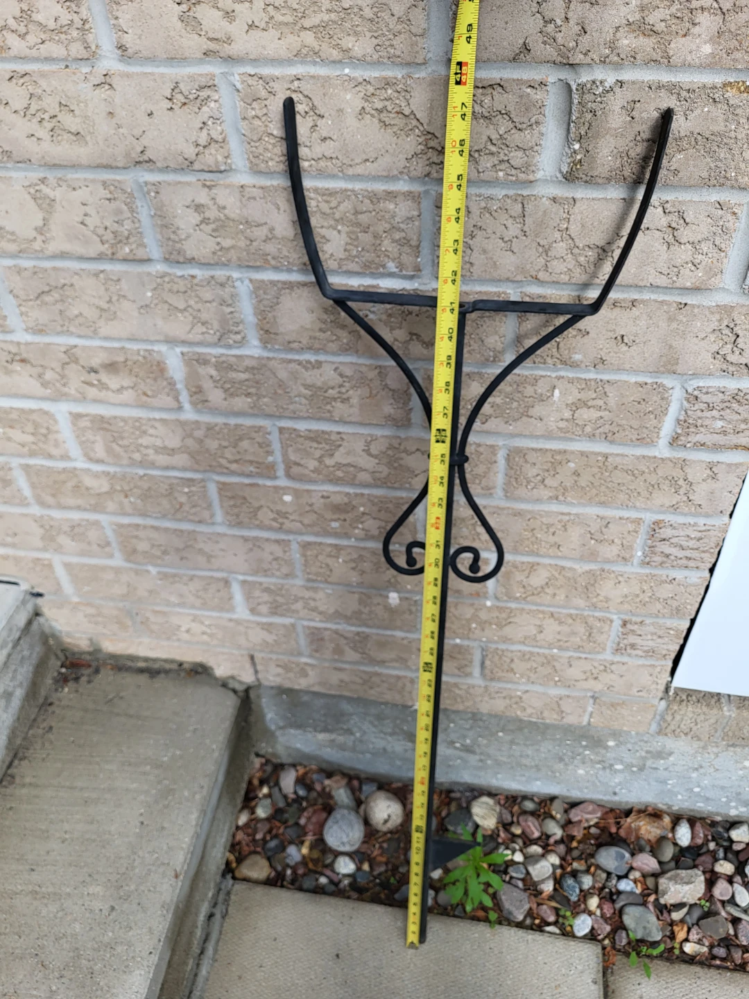 Black Metal Plant Stand for Garden - photo 4