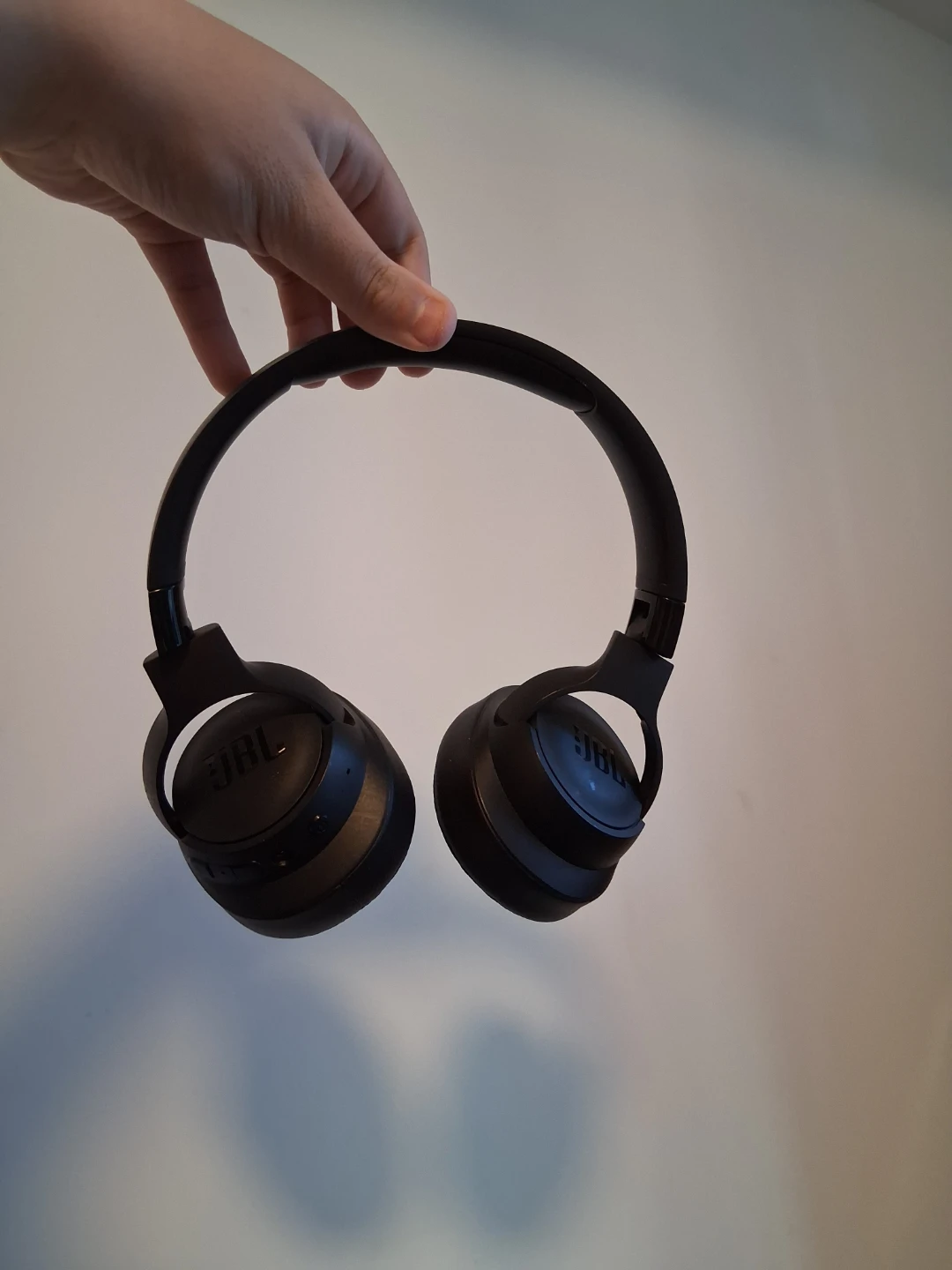 JBL Over-Ear Headphones - photo 3