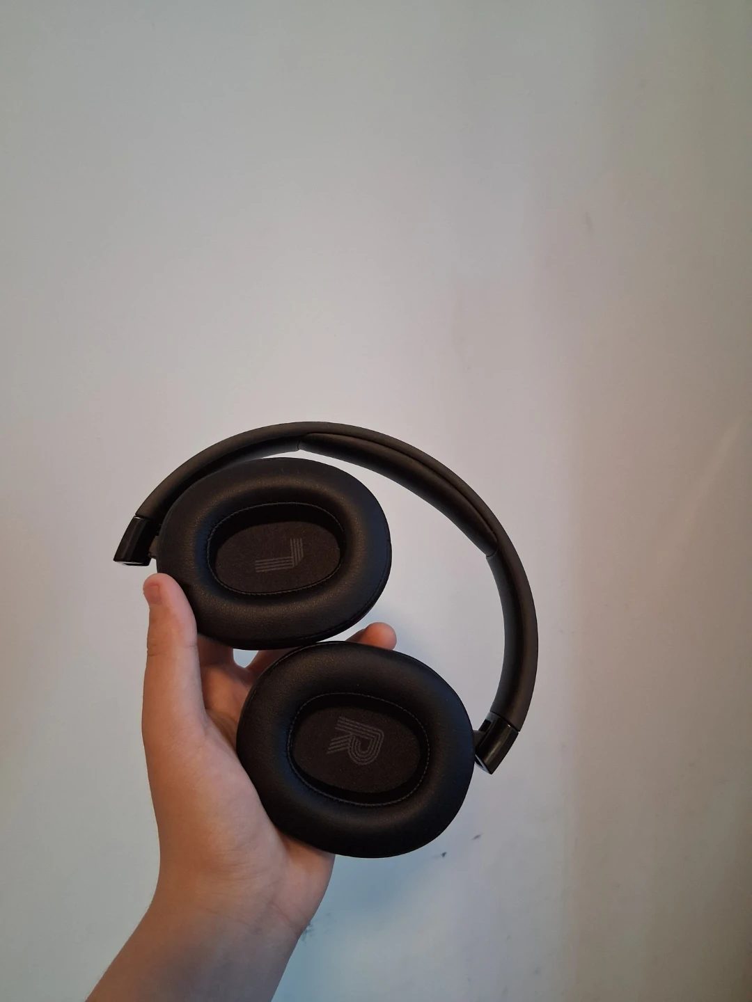 JBL Over-Ear Headphones - photo 4