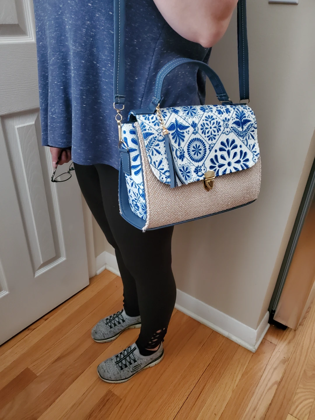 Blue & White Floral Print Crossbody Bag - photo 2