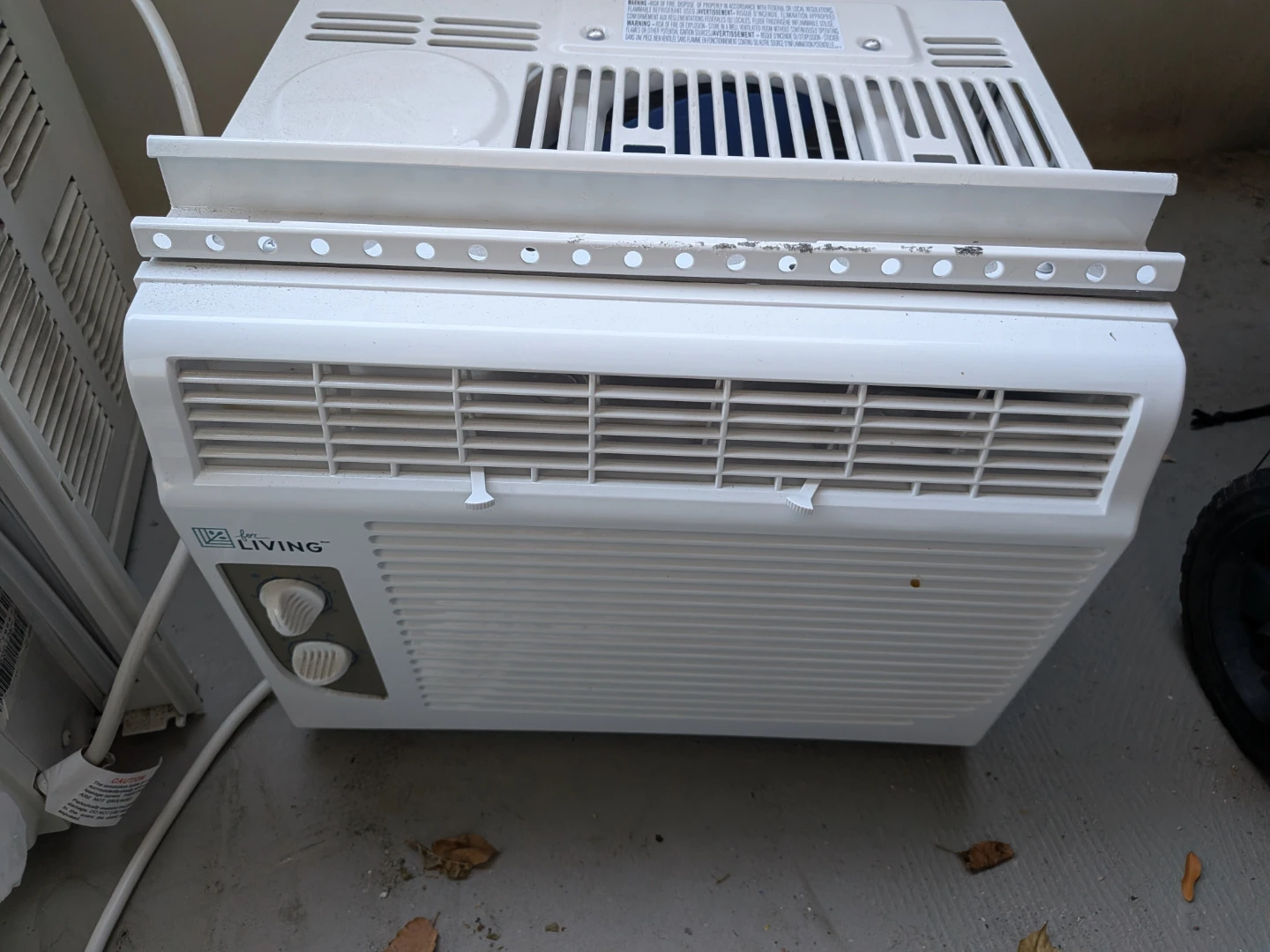 GE Living Window Air Conditioner - photo 2
