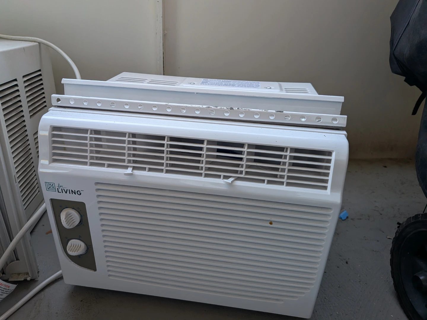 GE Living Window Air Conditioner - photo 5