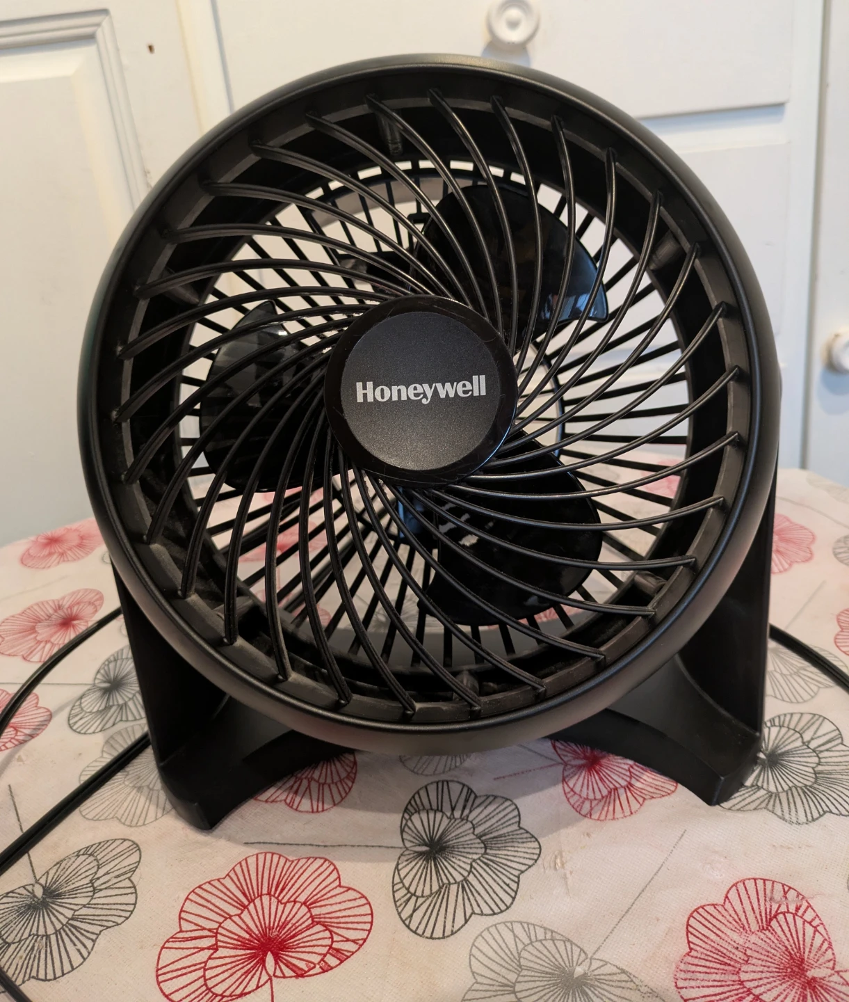 Honeywell black desk fan - photo 4