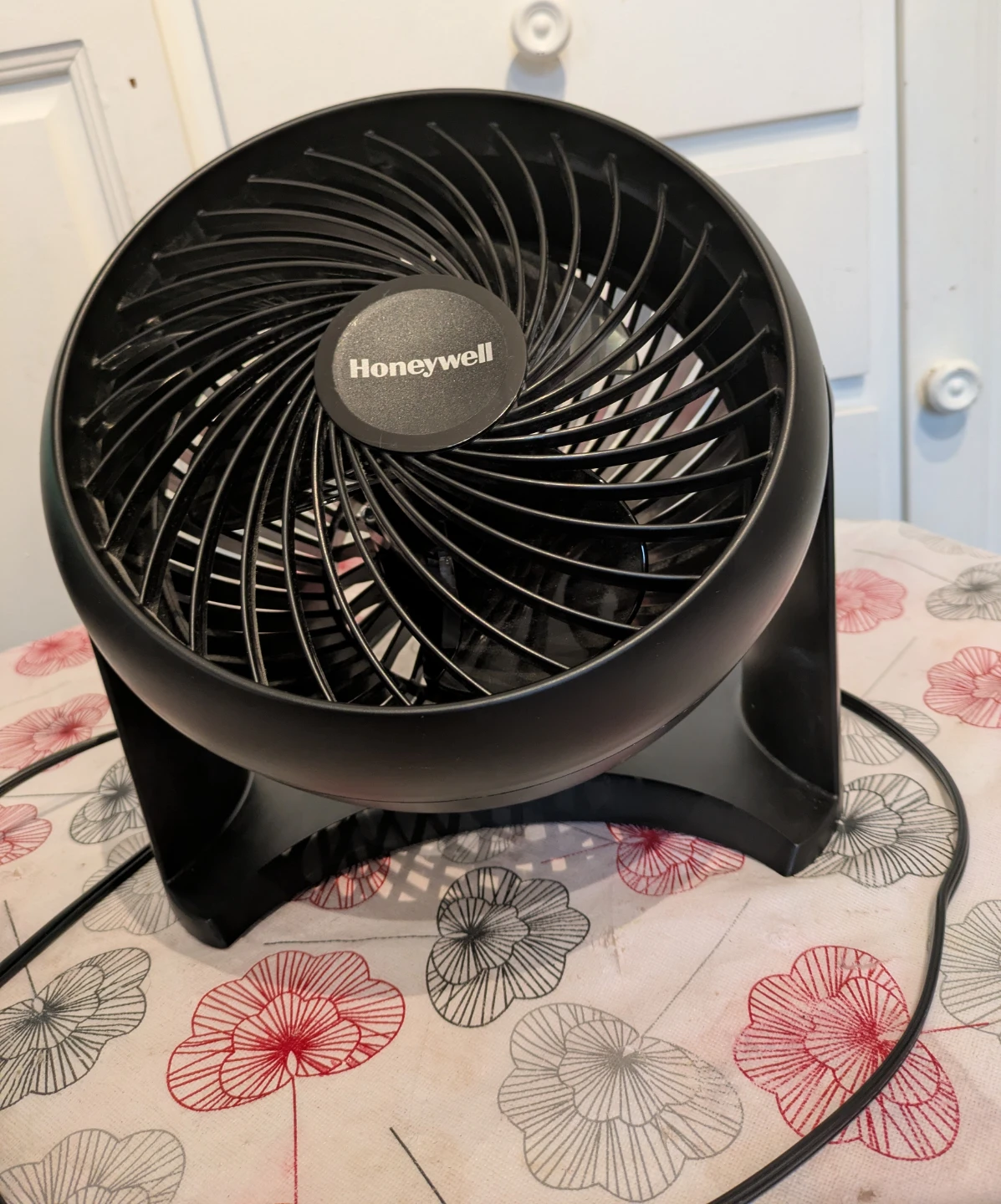 Honeywell black desk fan - photo 5