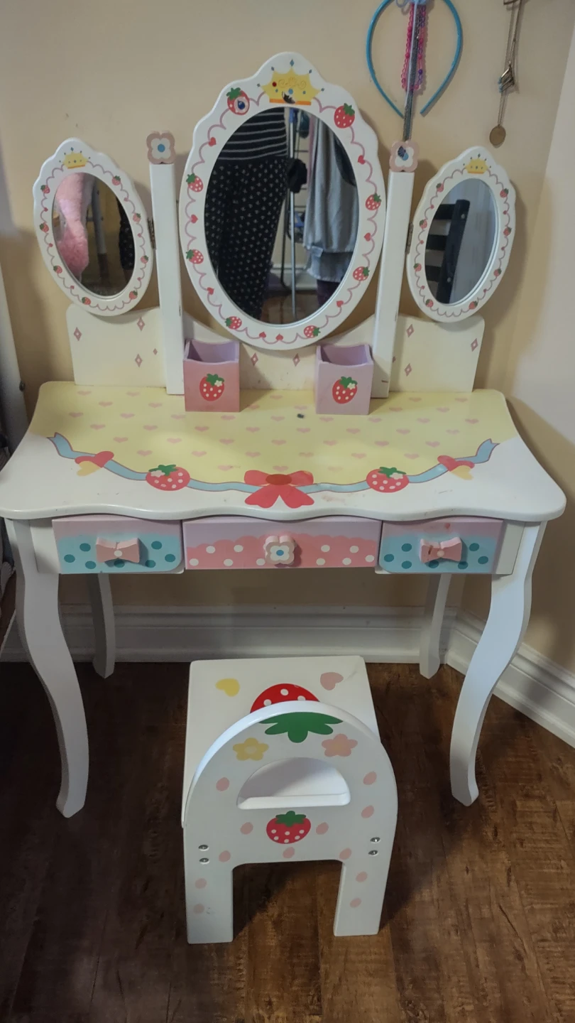 Vanity with chair - photo 3