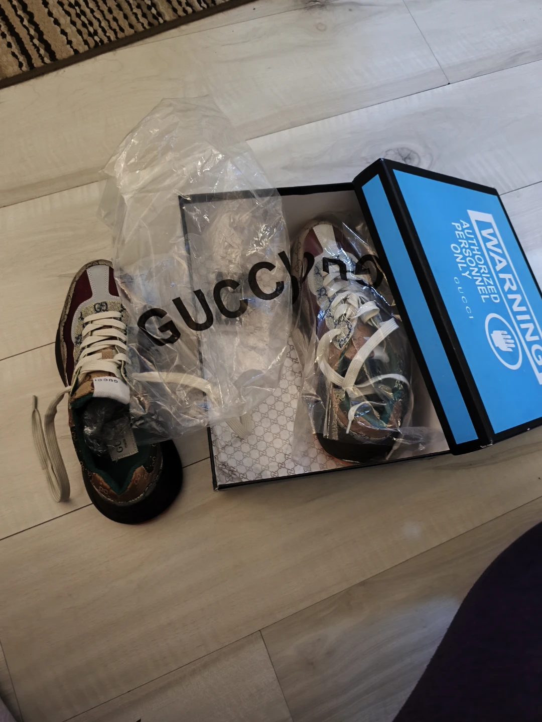 Gucci Sneakers - photo 5