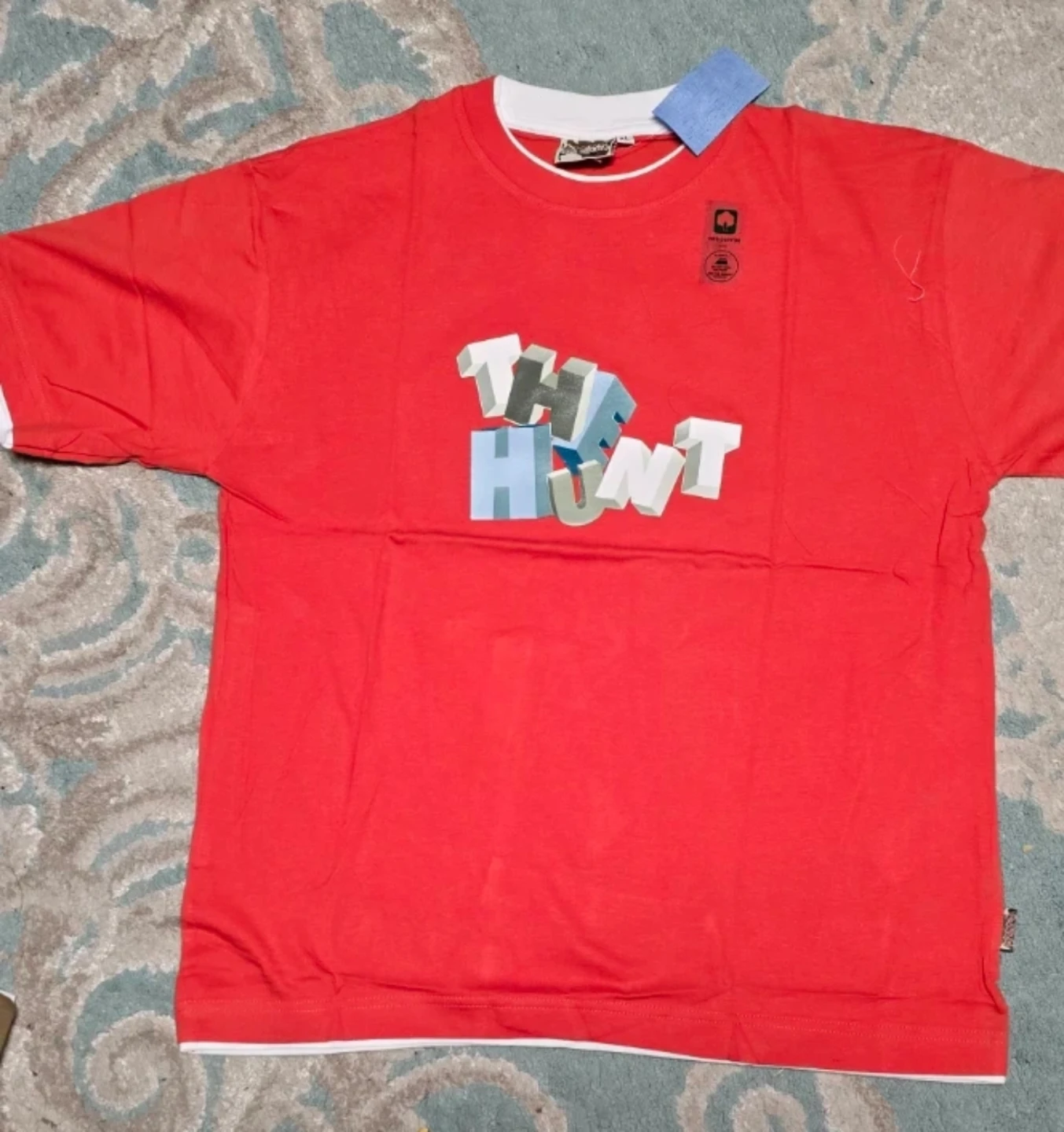 ⚽️$5 BRAND NEW The Hunt Graphic T-Shirt - photo 3