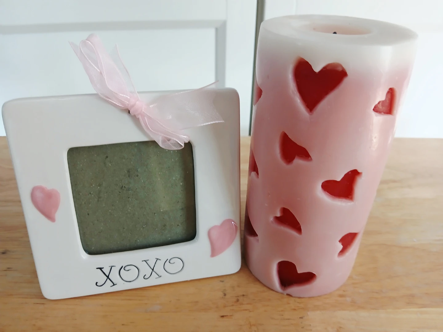 FREE Assorted Romantic Themed Candles and Decor ⚽ - photo 4