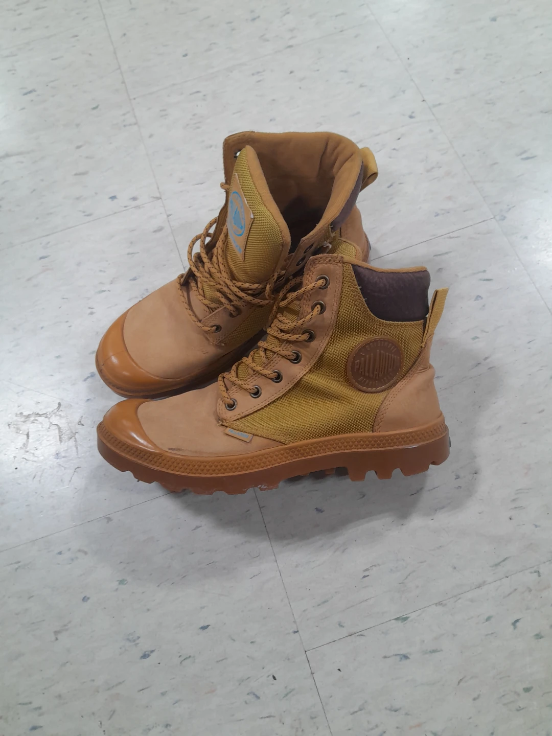 Palladium Pampa Hi Boots Men's Size 7 - photo 2
