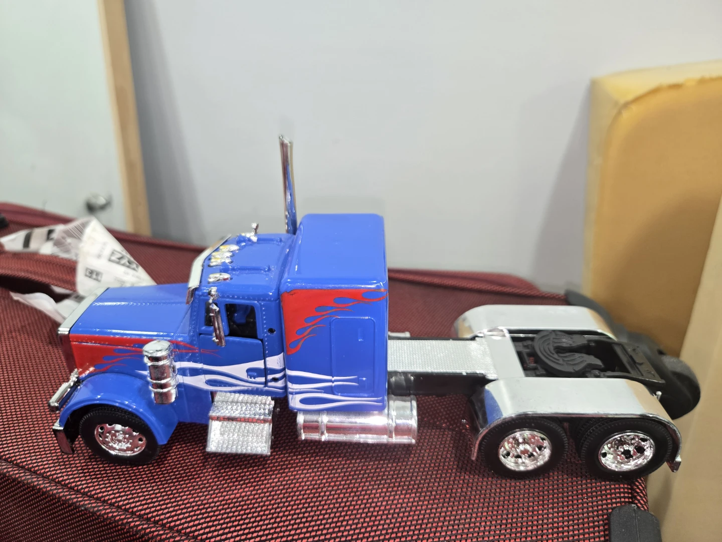 Blue Peterbilt Toy Semi Truck - photo 2