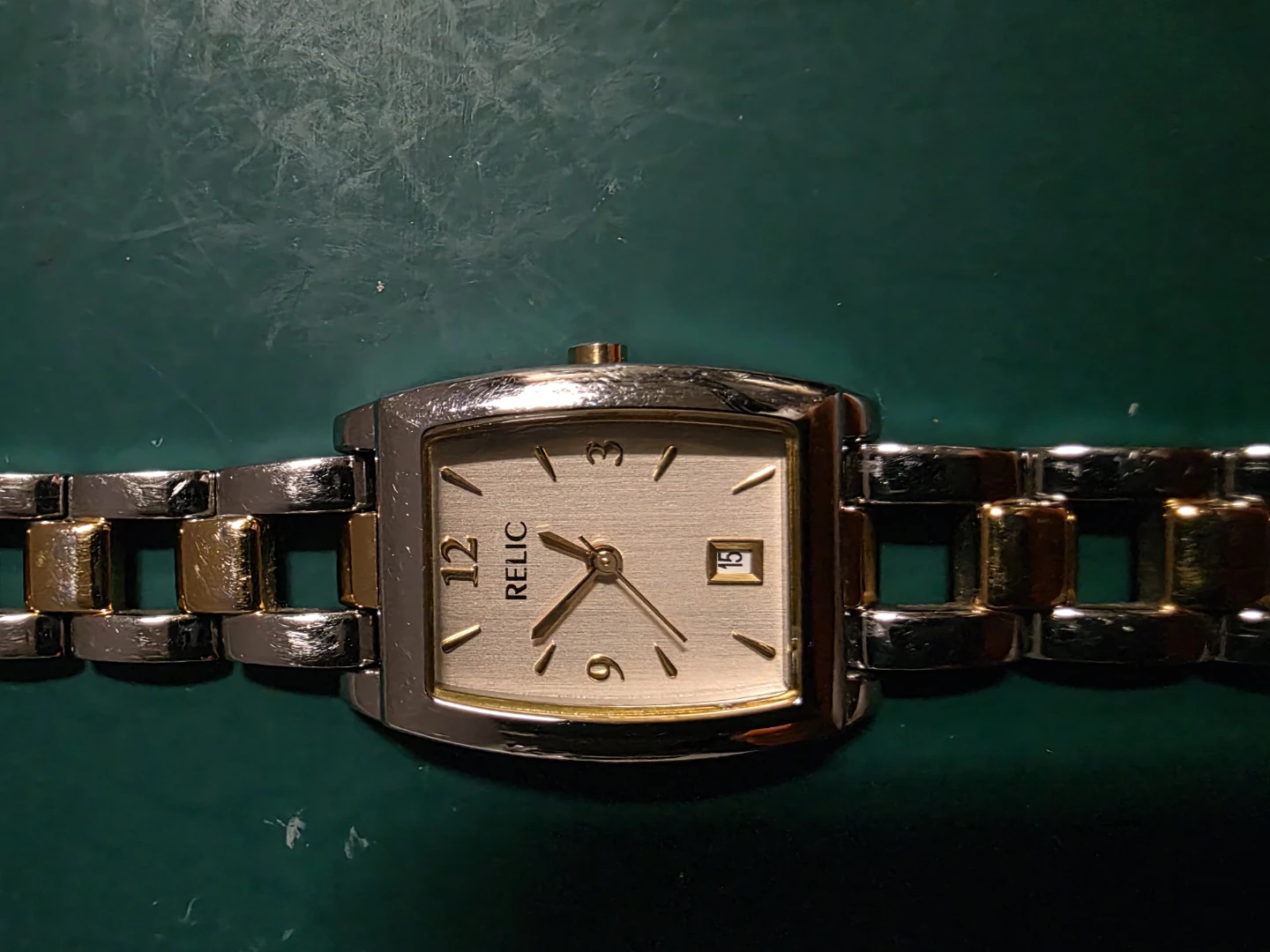 Relic Women's Quartz Watch Silver Dial Rectangular Stainless