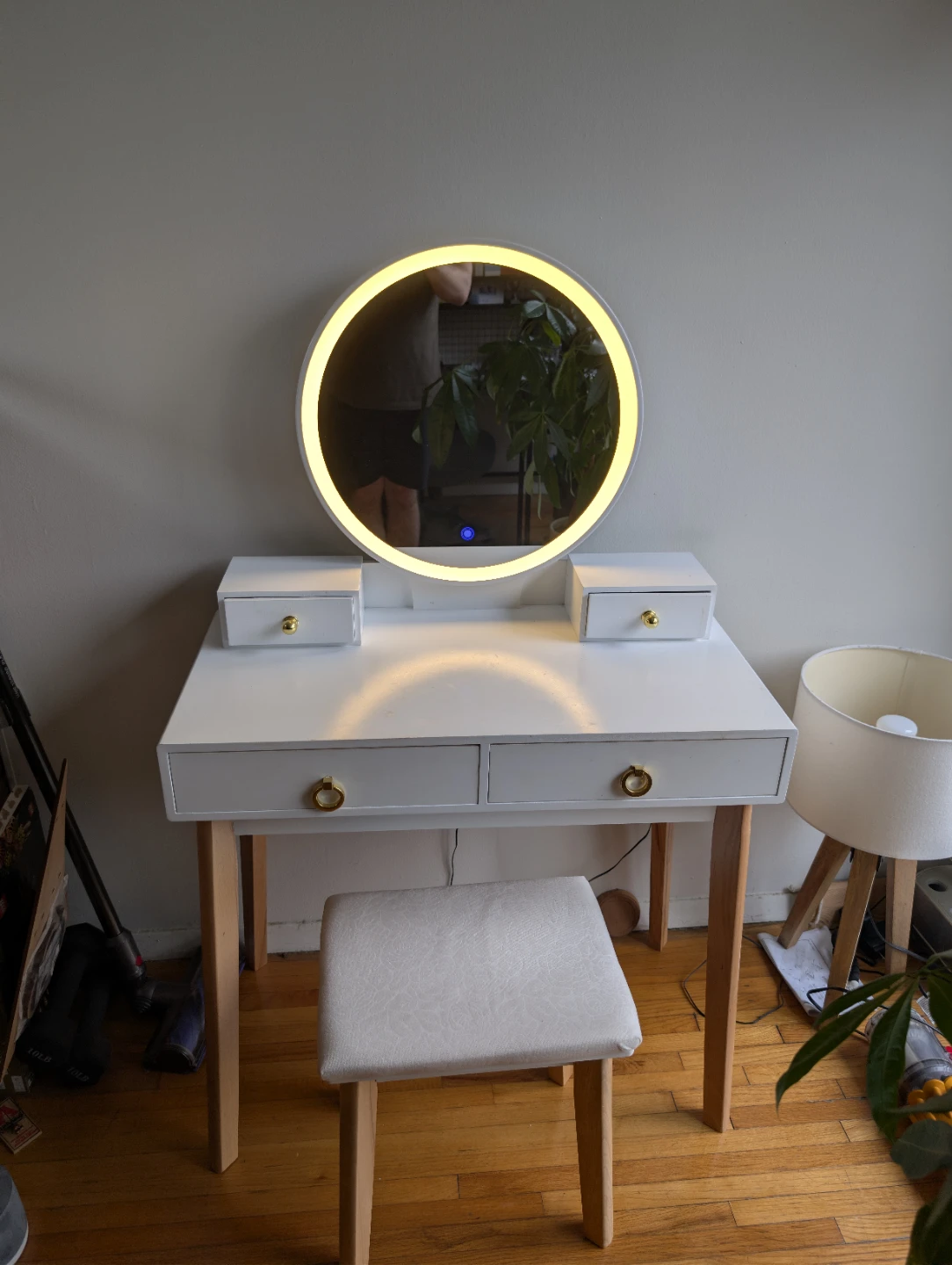 White Vanity Set with Lighted Mirror and Stool