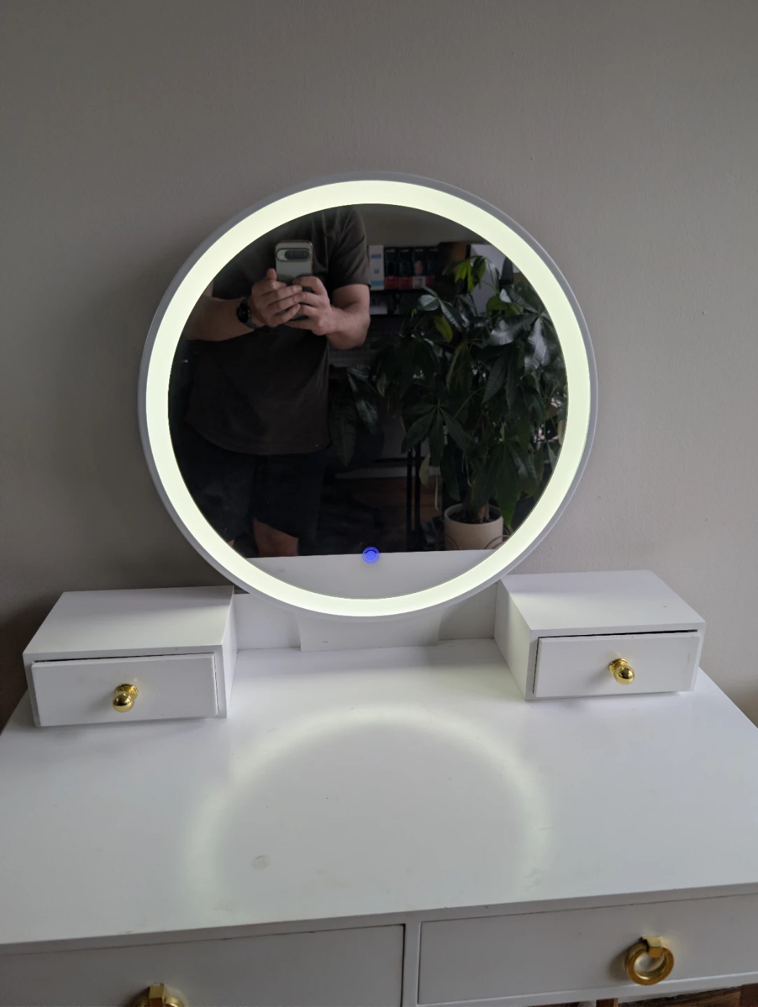 White Vanity Set with Lighted Mirror and Stool - photo 2
