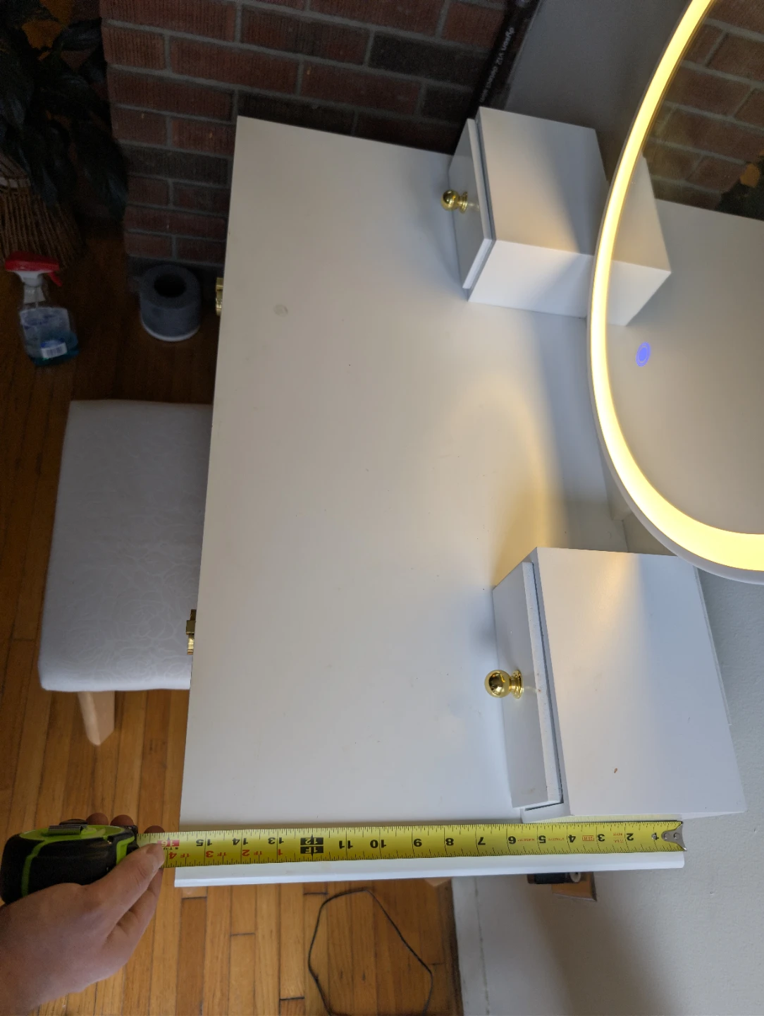 White Vanity Set with Lighted Mirror and Stool - photo 4