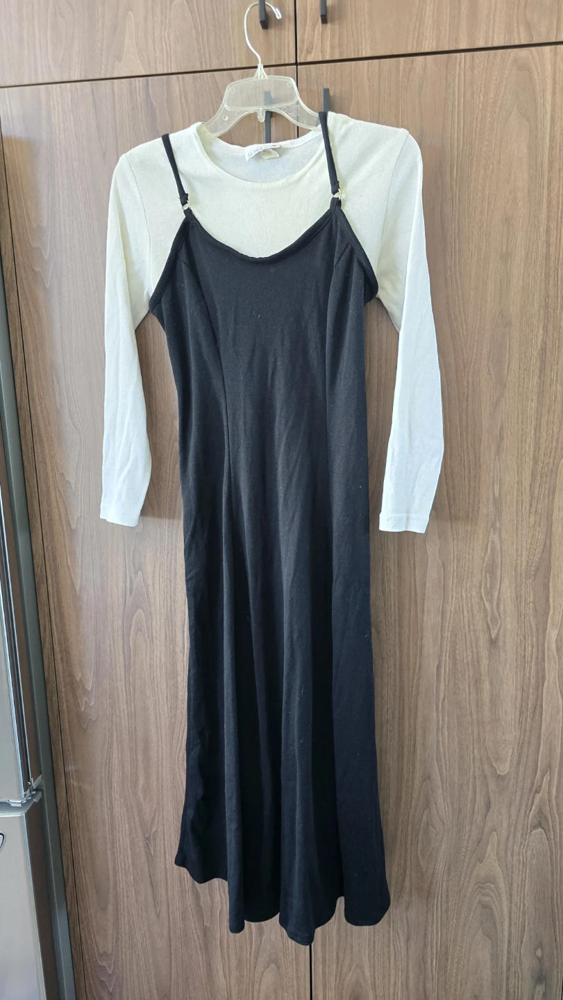 Cream Long Sleeve Top and Black Slip Dress Set. Size 7/8