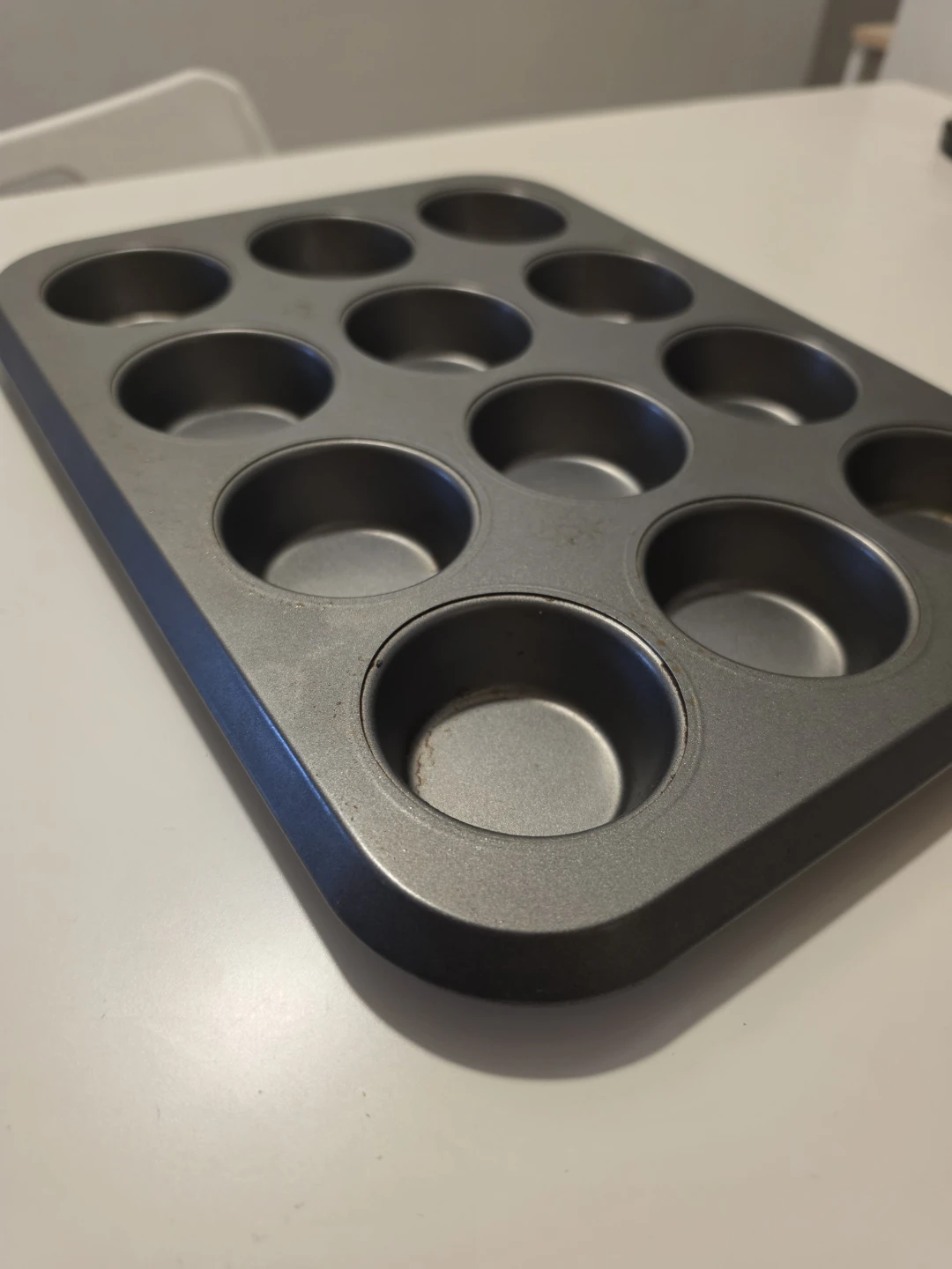 Muffin / cupcake baking pan