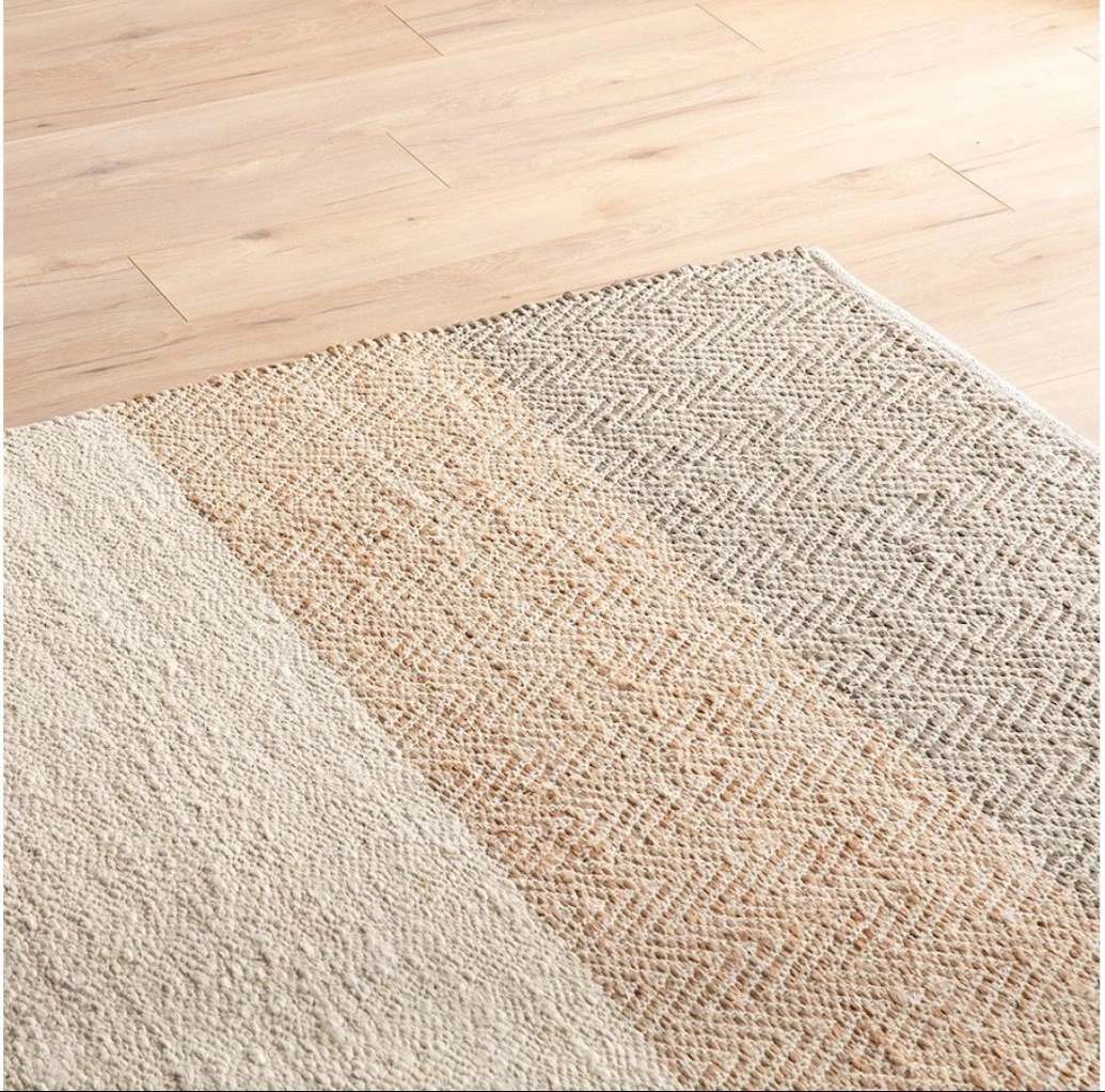 Brand New  Hand-Loomed Jute and cotton Rug (9' x 6)