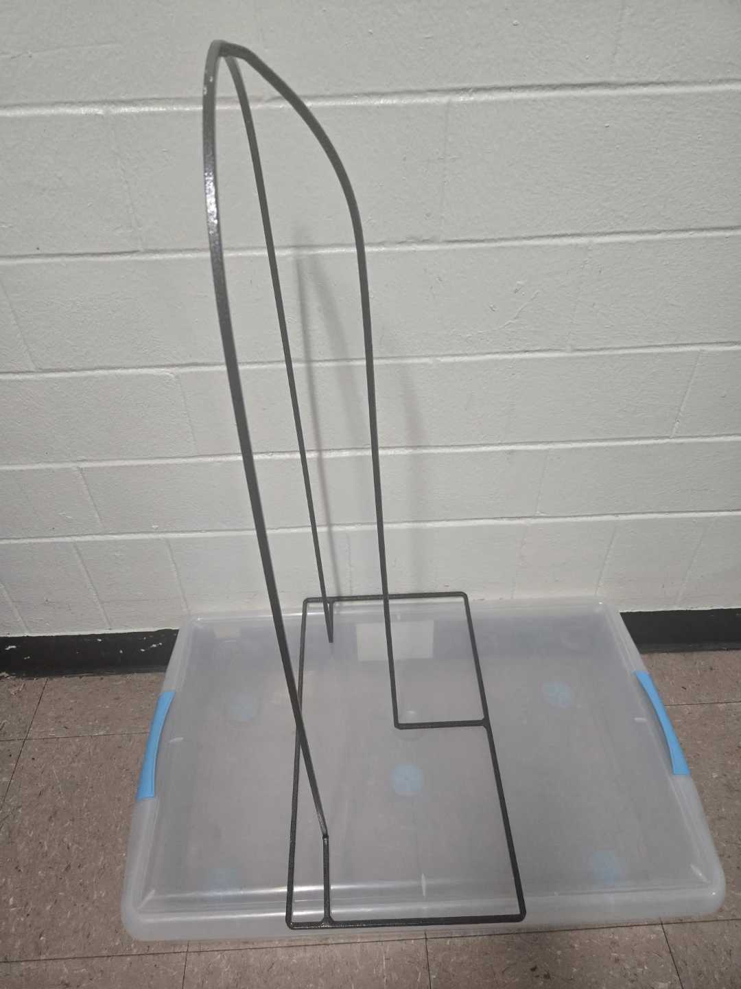 Industrial Metal Clothes Hanger Stacker Rack - photo 4