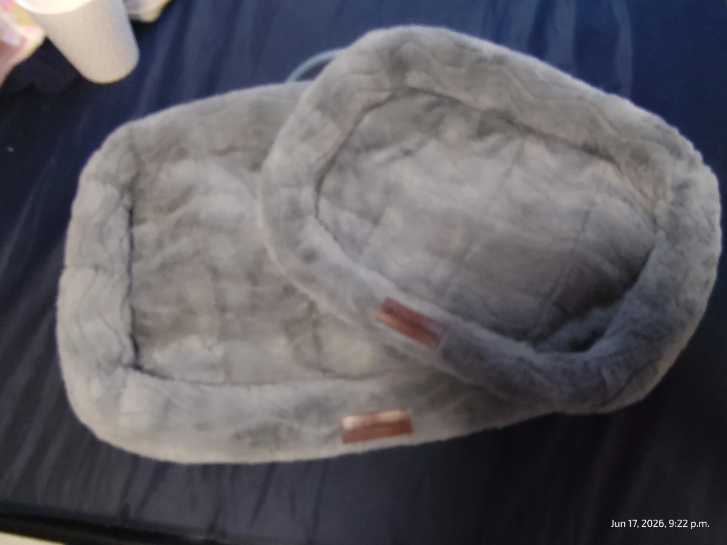 FurHaven Pet Bed ⚽
