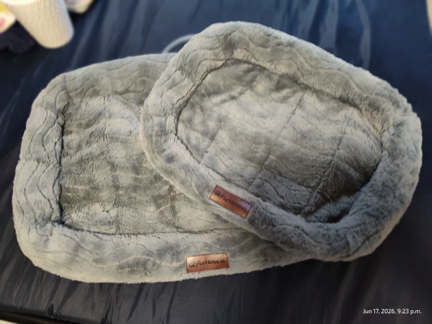 FurHaven Pet Bed ⚽ - photo 3