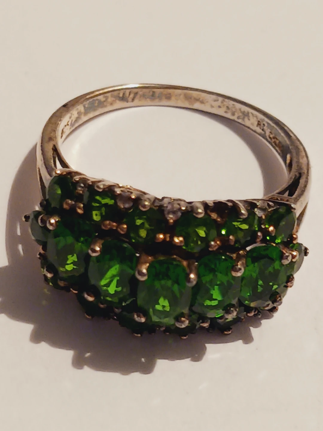 Gorgeous Vintage Sterling Silver 925 Peridot Ring. 9.