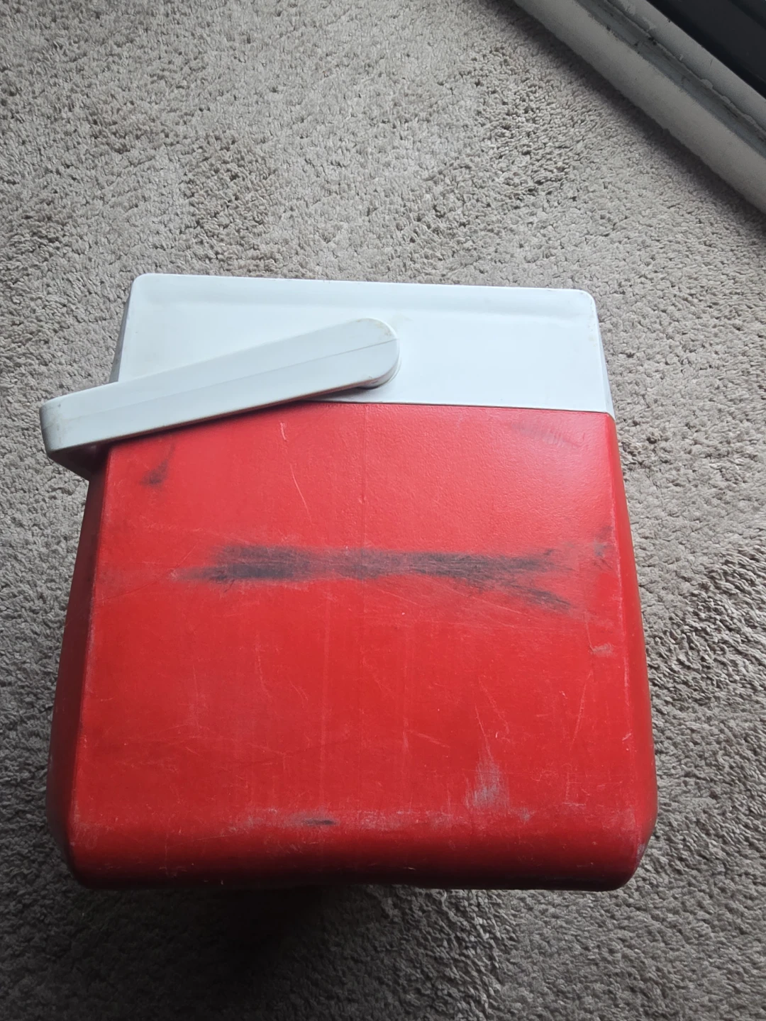 Coleman FlipLid 10 Red Cooler Model 5210 - photo 3