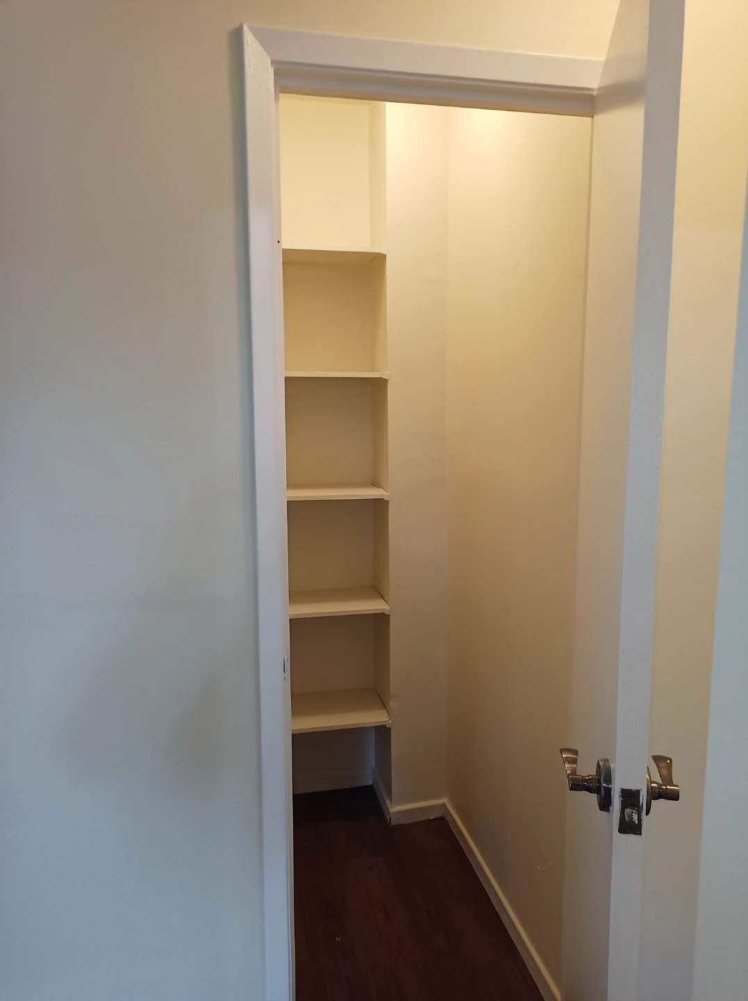 1Bed Apartment+1MONTH FREE - photo 3