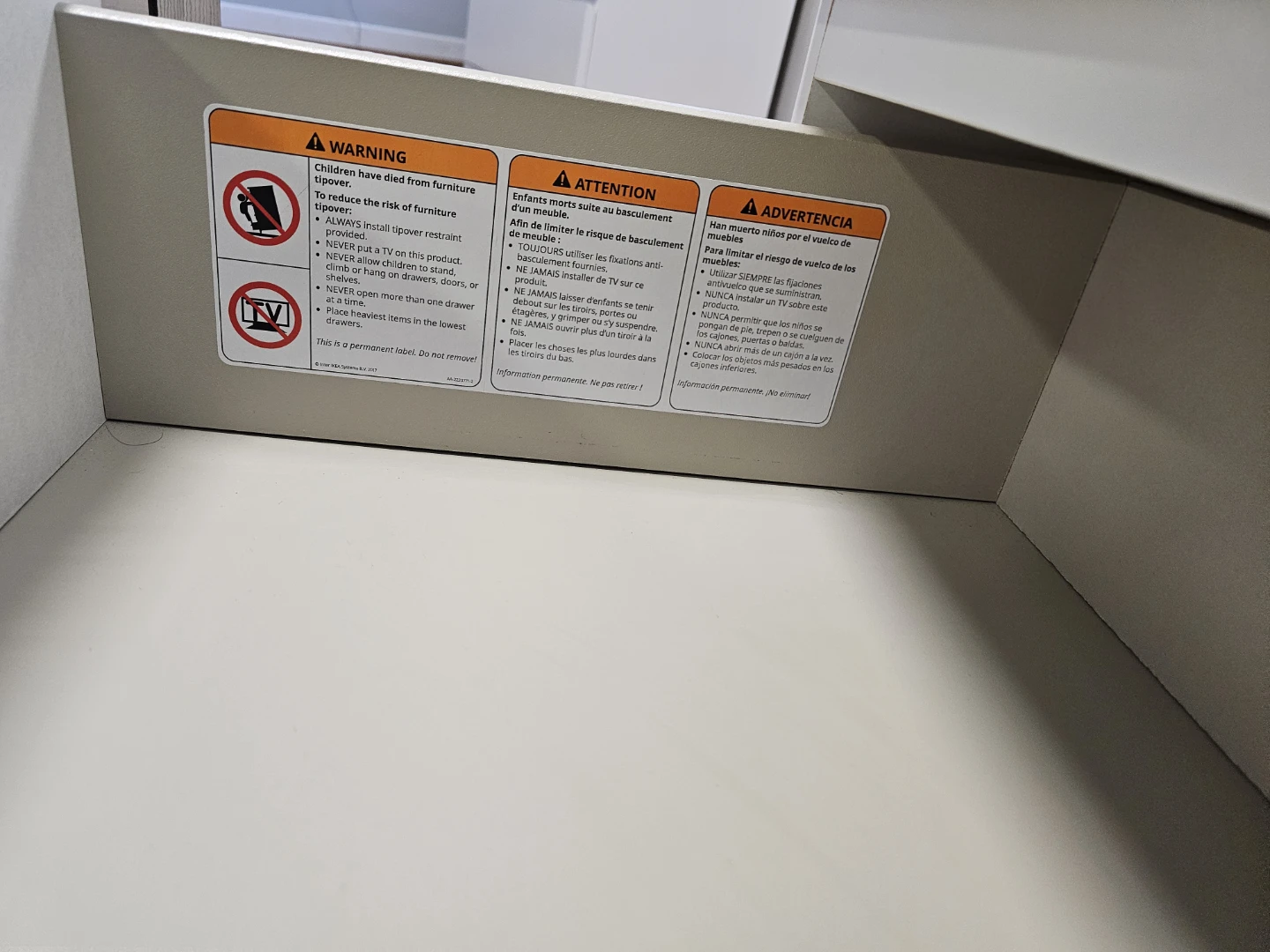 IKEA White 4-Drawer Dresser - photo 4