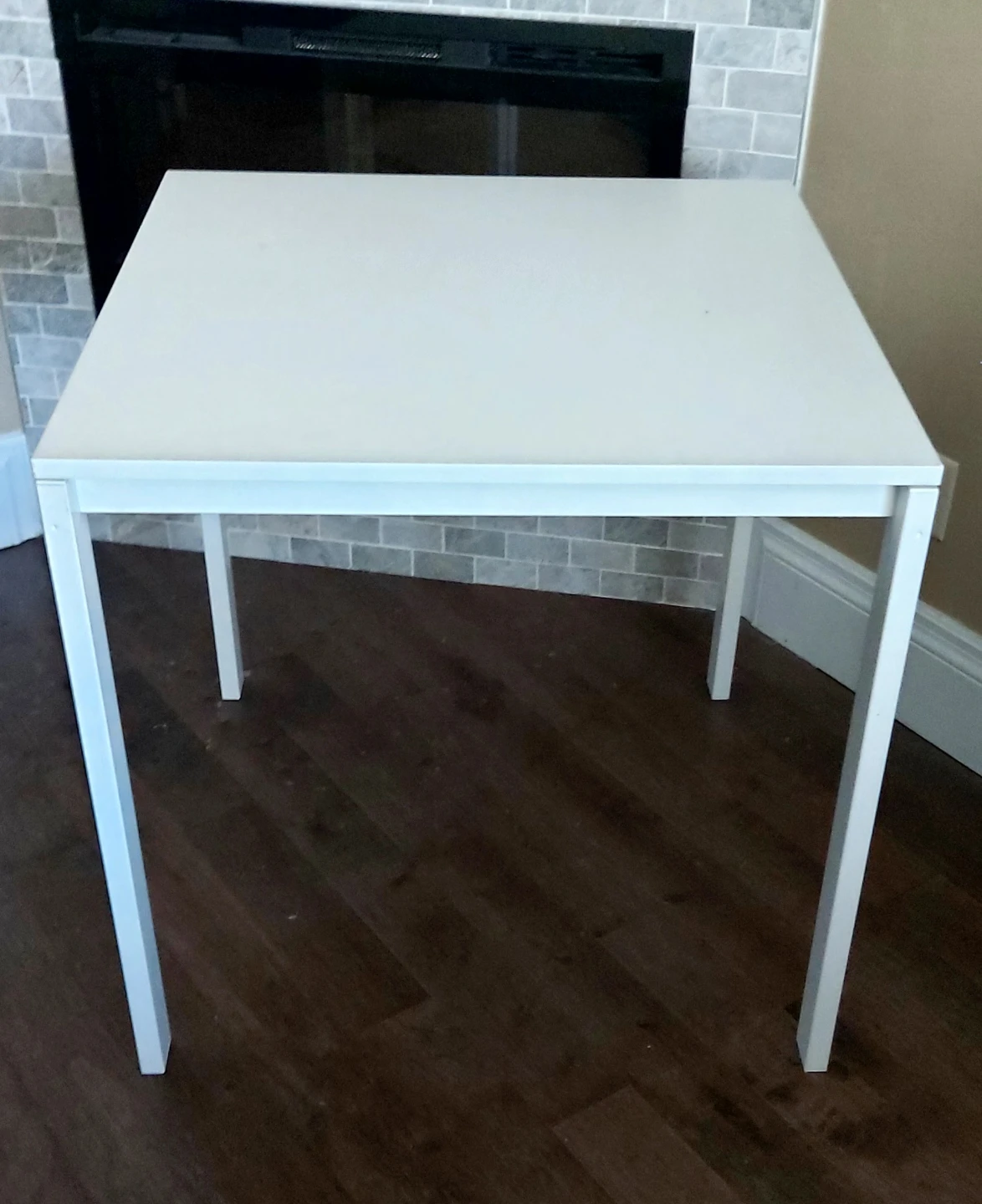 IKEA VIHALS Table - photo 2