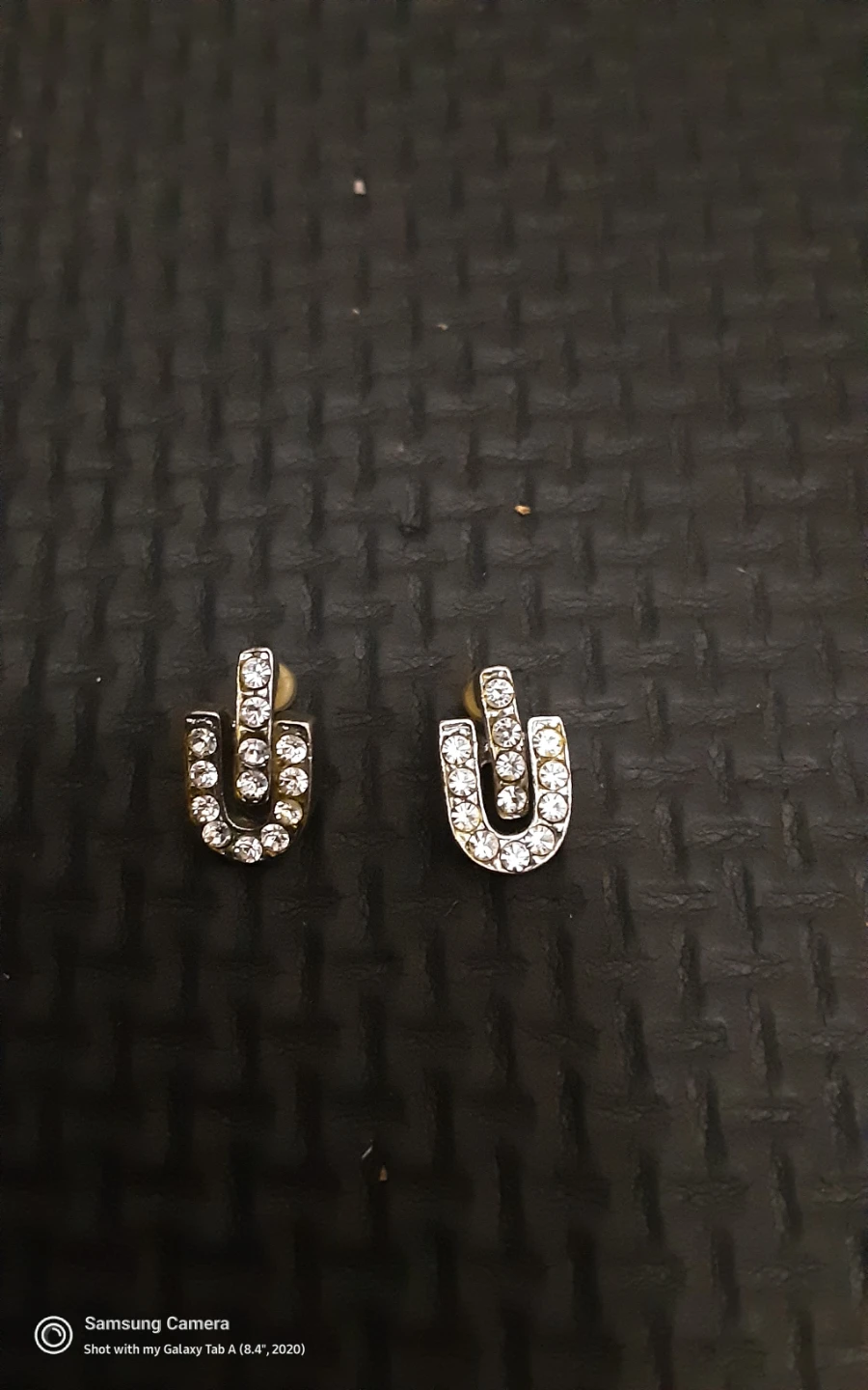 U-shaped stud earrings with rhinestones