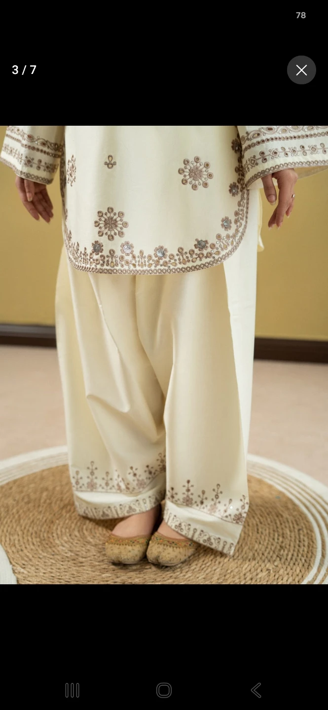 Cream Embroidered Kurta and Pants Set - photo 4