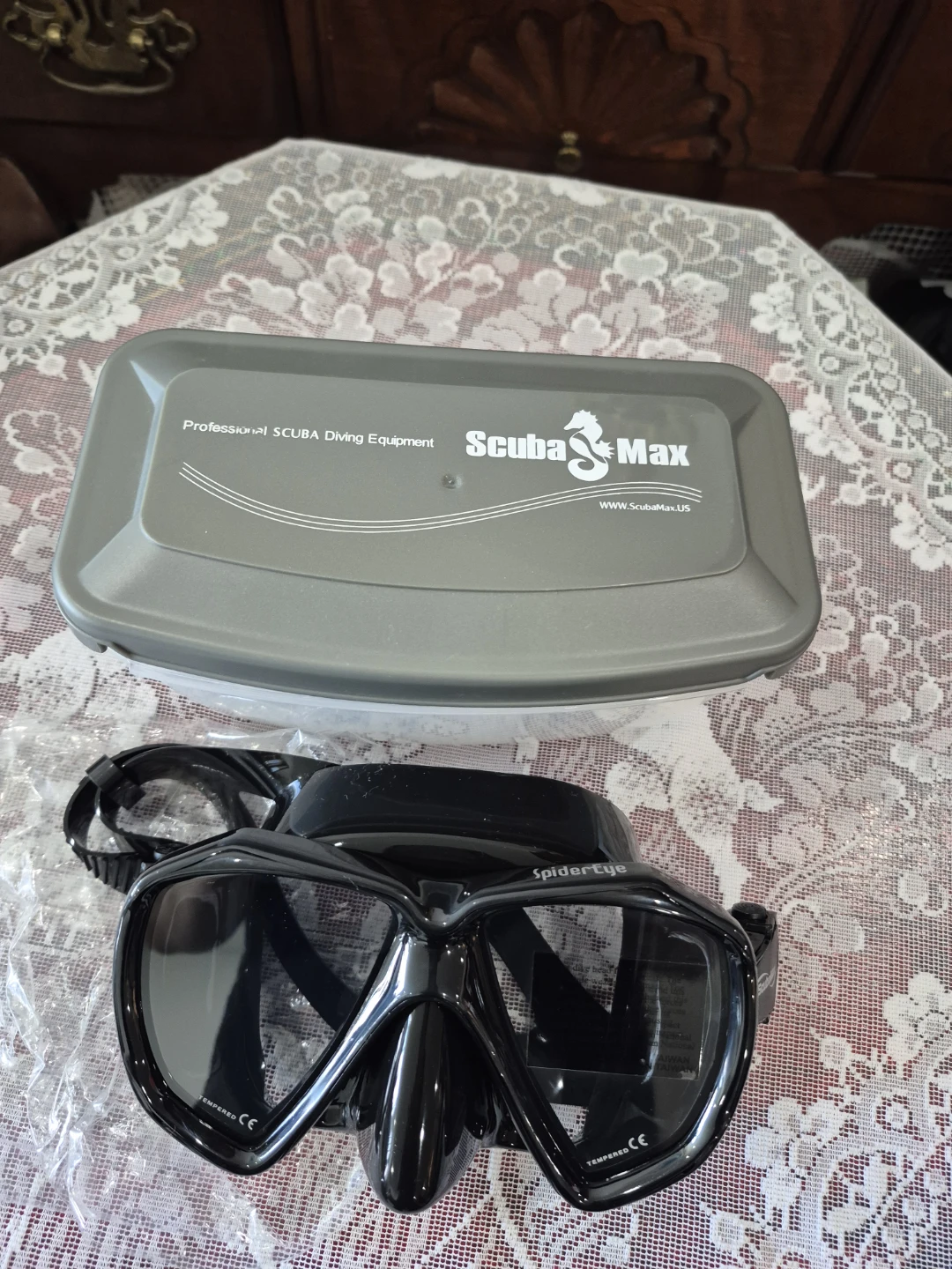 Scuba Max SpiderEye Scuba Diving Mask with Case - photo 2