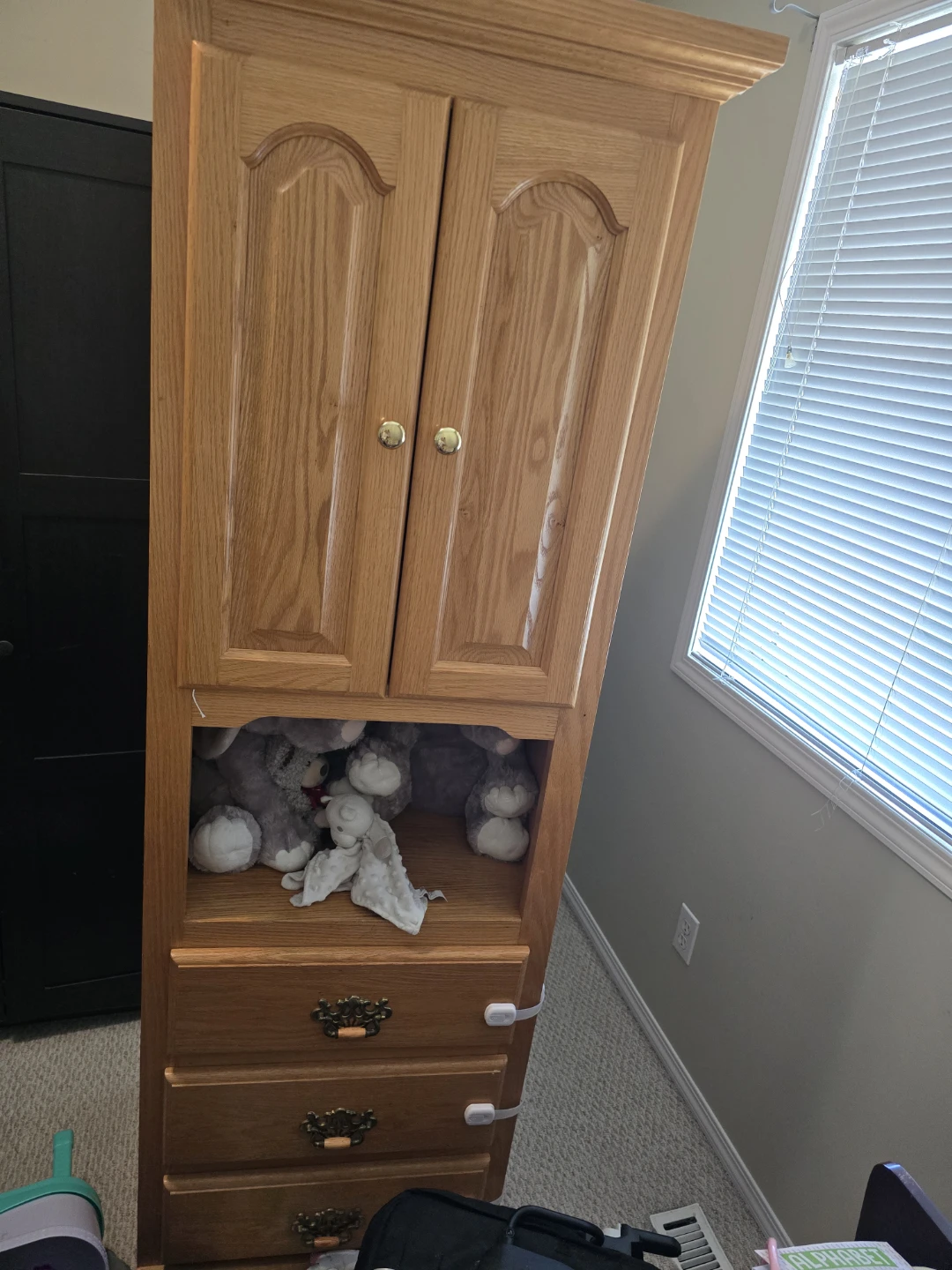 Wooden Wardrobe with Drawers and Cabinet