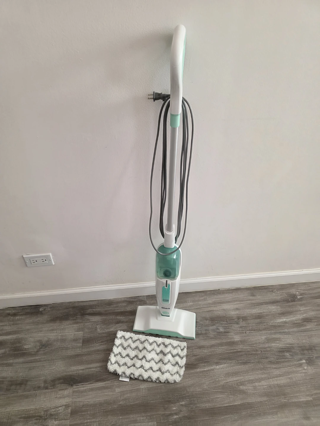 Shark Steam Mop - photo 3