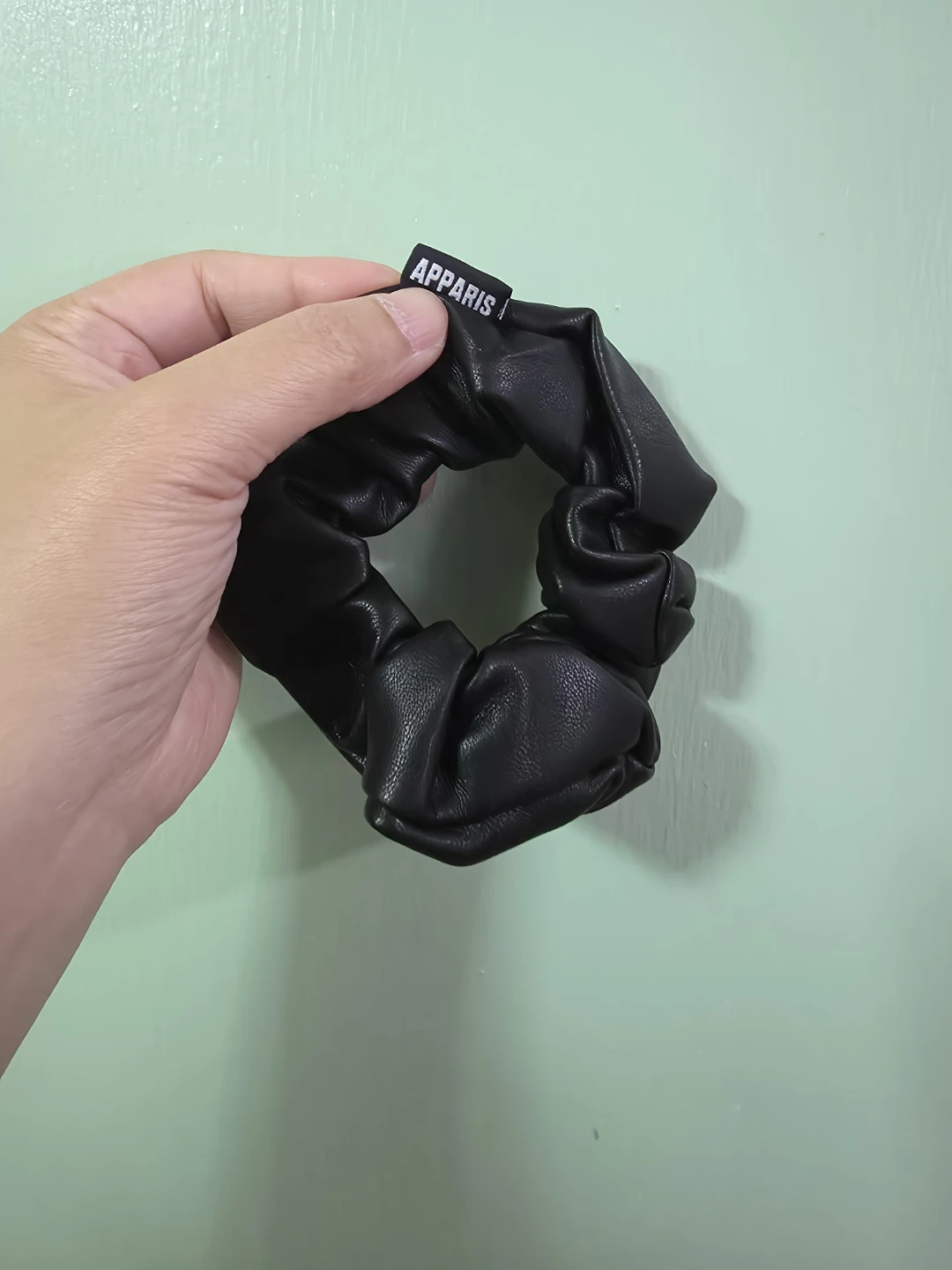 APPARIS Black Faux Leather Scrunchie ⚽️