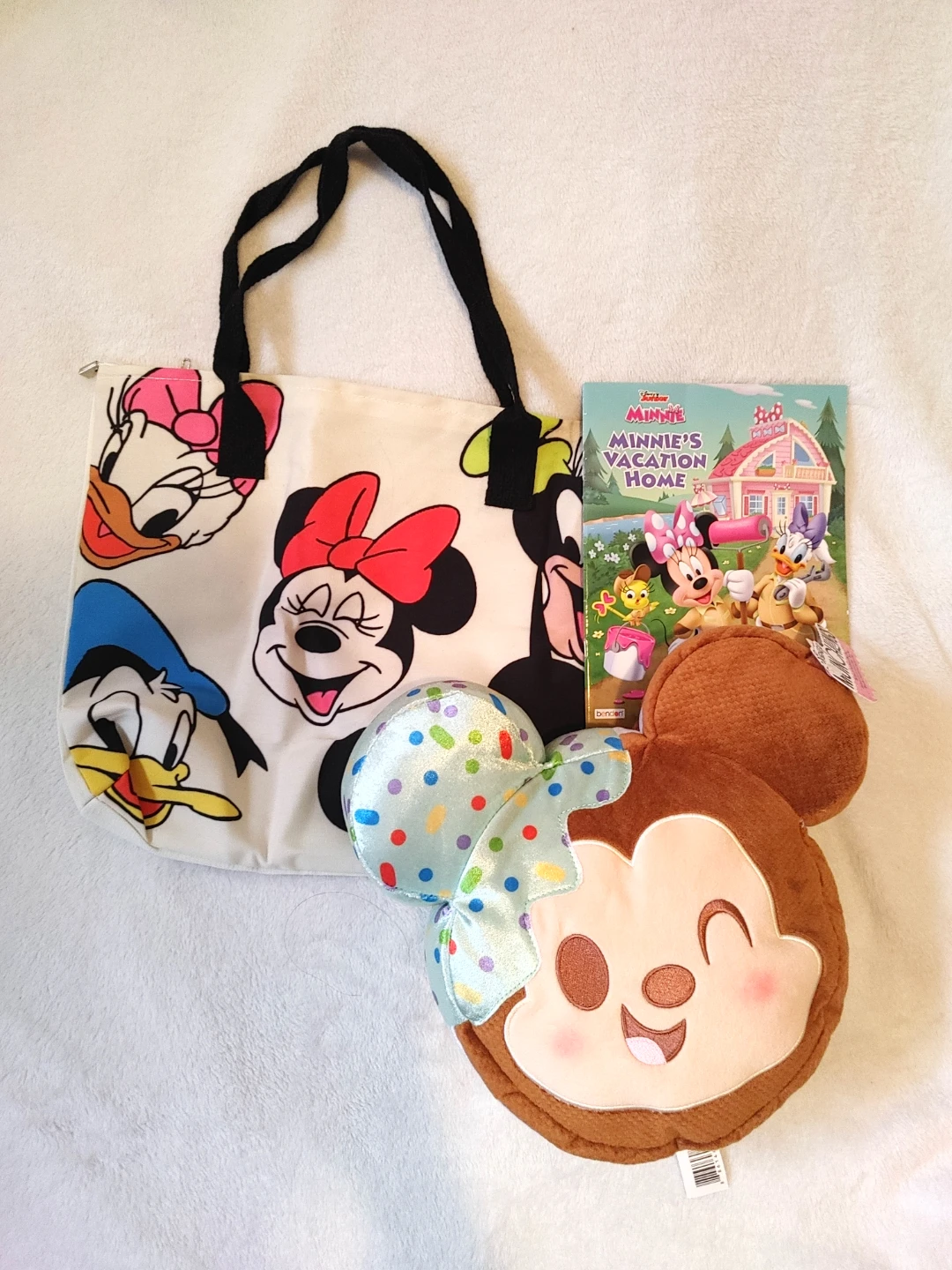 Disney Minnie Mouse Plush & "Minnie's Vacation Home" Book Set