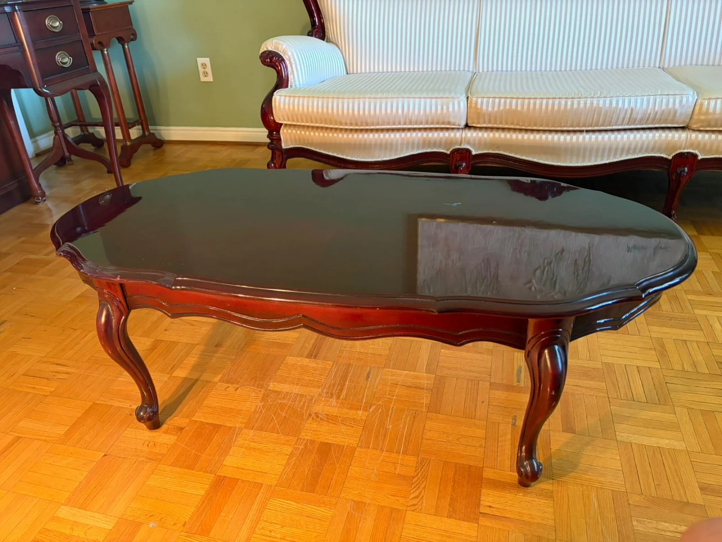Dark Cherry Wood Coffee Table - photo 3