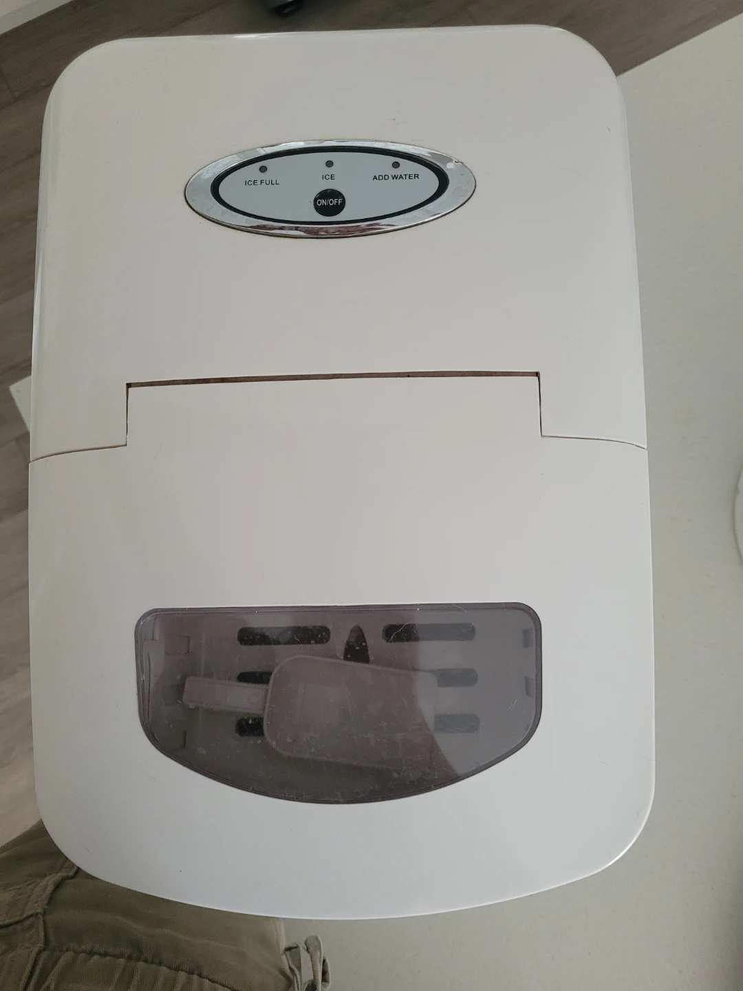 White Portable Ice Maker