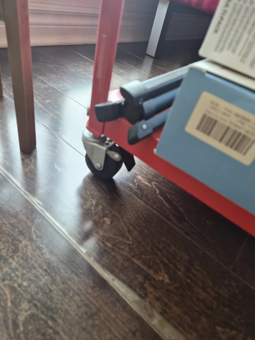 Red Rolling Utility Table - photo 2