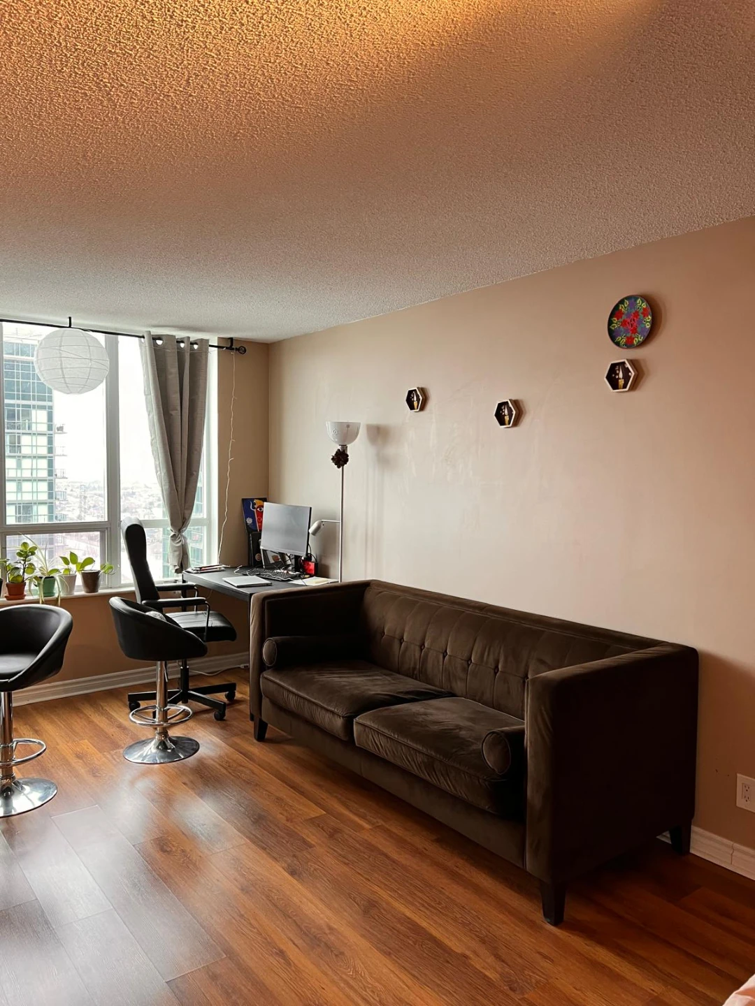 1bhk condo in Mississauga - photo 3