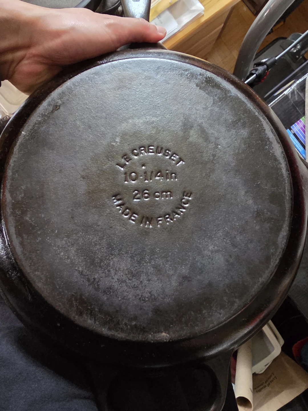 Le Creuset Cast Iron Skillet 10-1/4 inch - photo 2