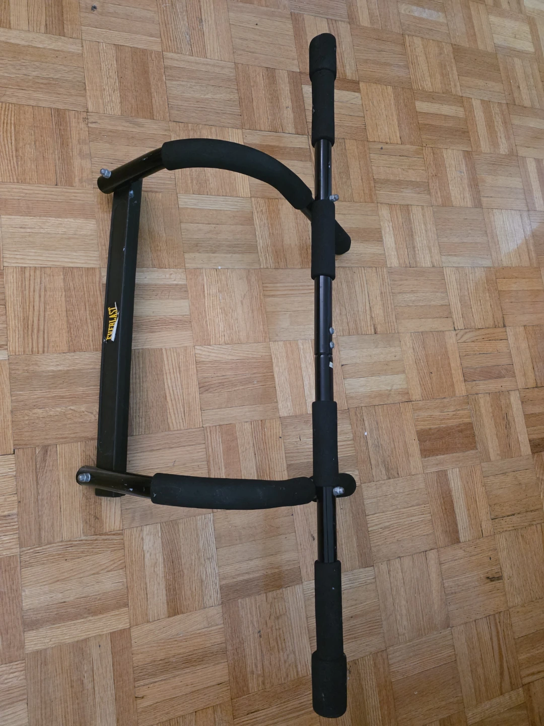Everlast Pull-Up Bar