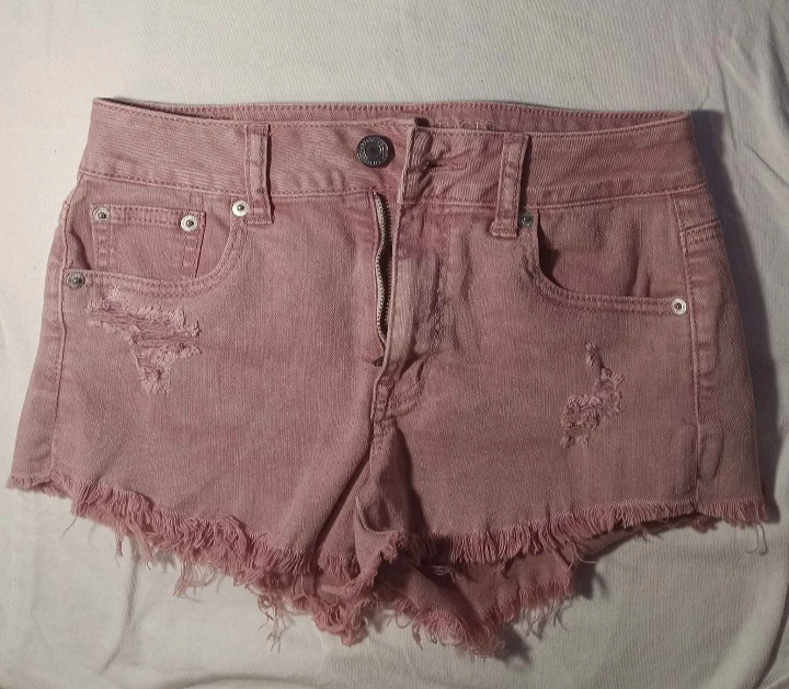 American Eagle Pink Distressed Denim Shorts - photo 2