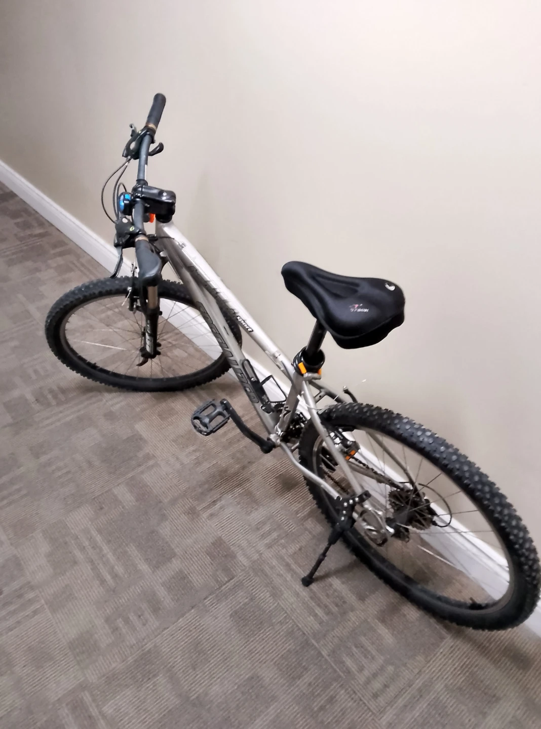 Specialized Hardrock Sport Mountain Bike - photo 3