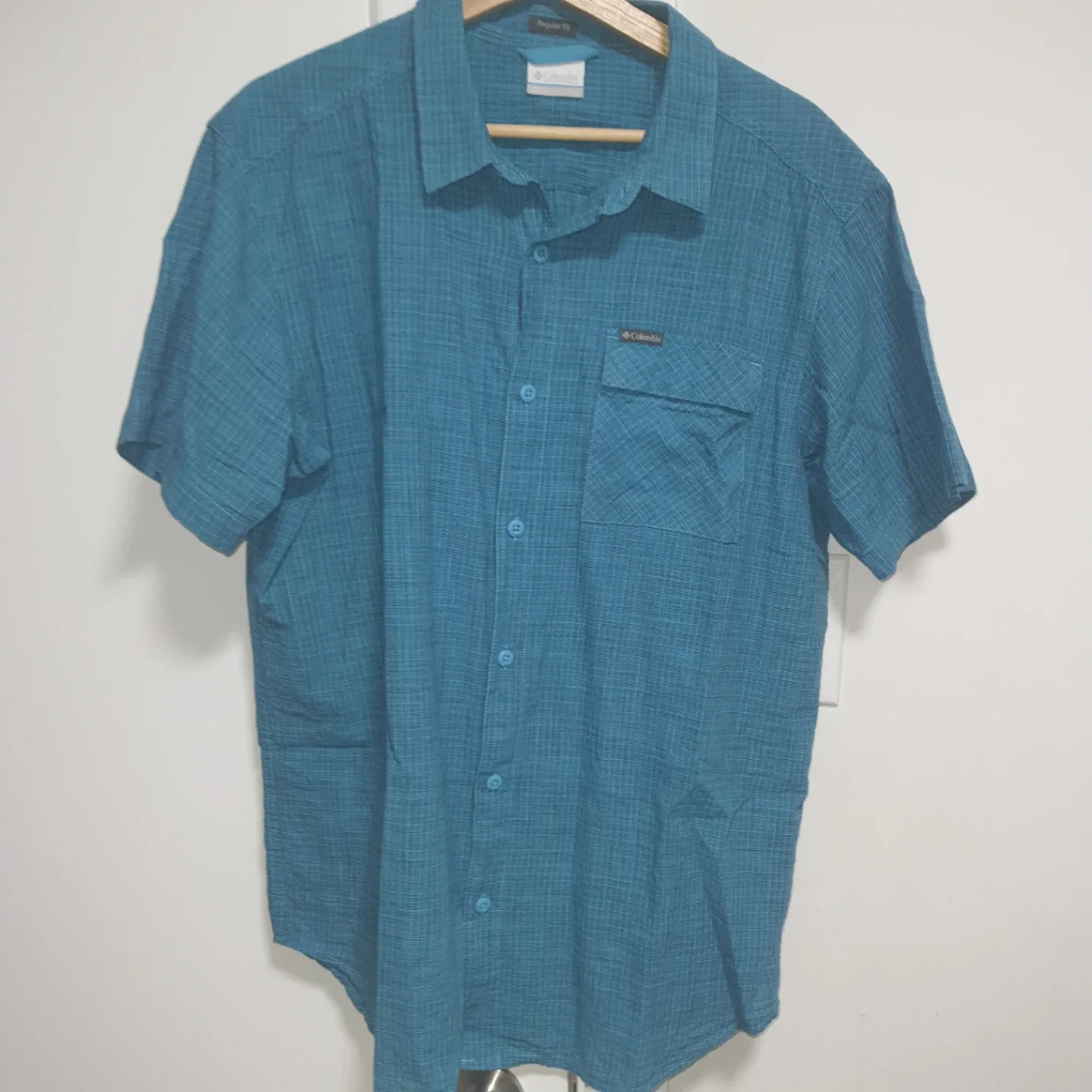 Columbia Men's Short Sleeve Button-Up Shirt