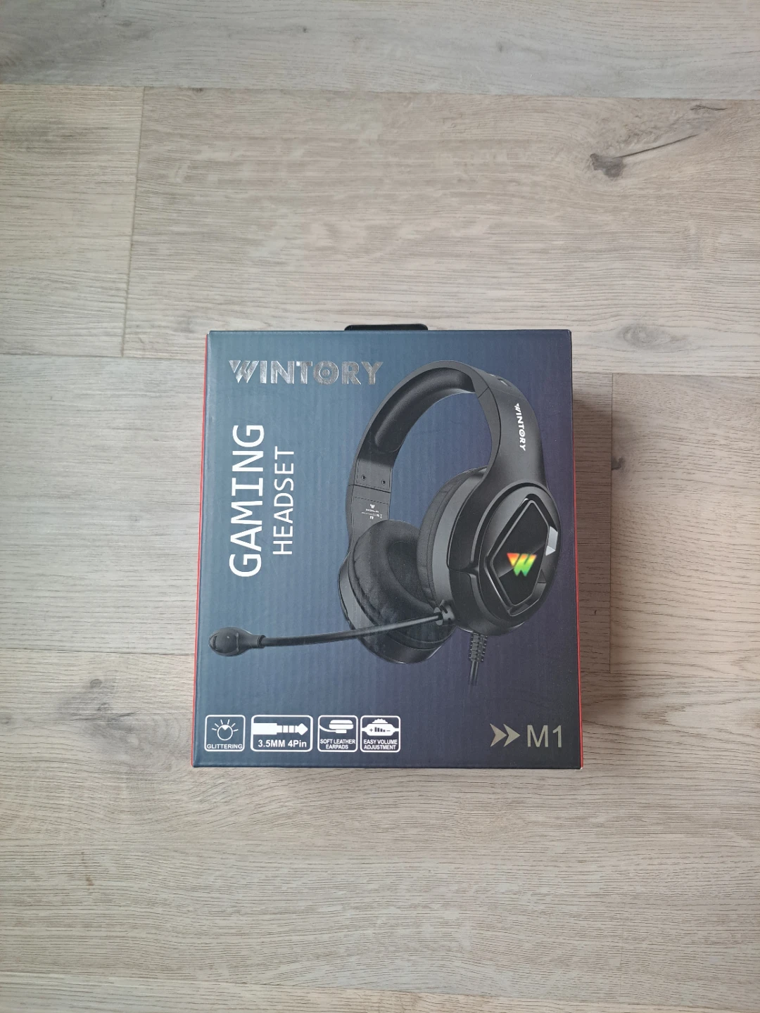 *NEW IN BOX* Wired Gaming Headset w/ Microphone - Wintory M1